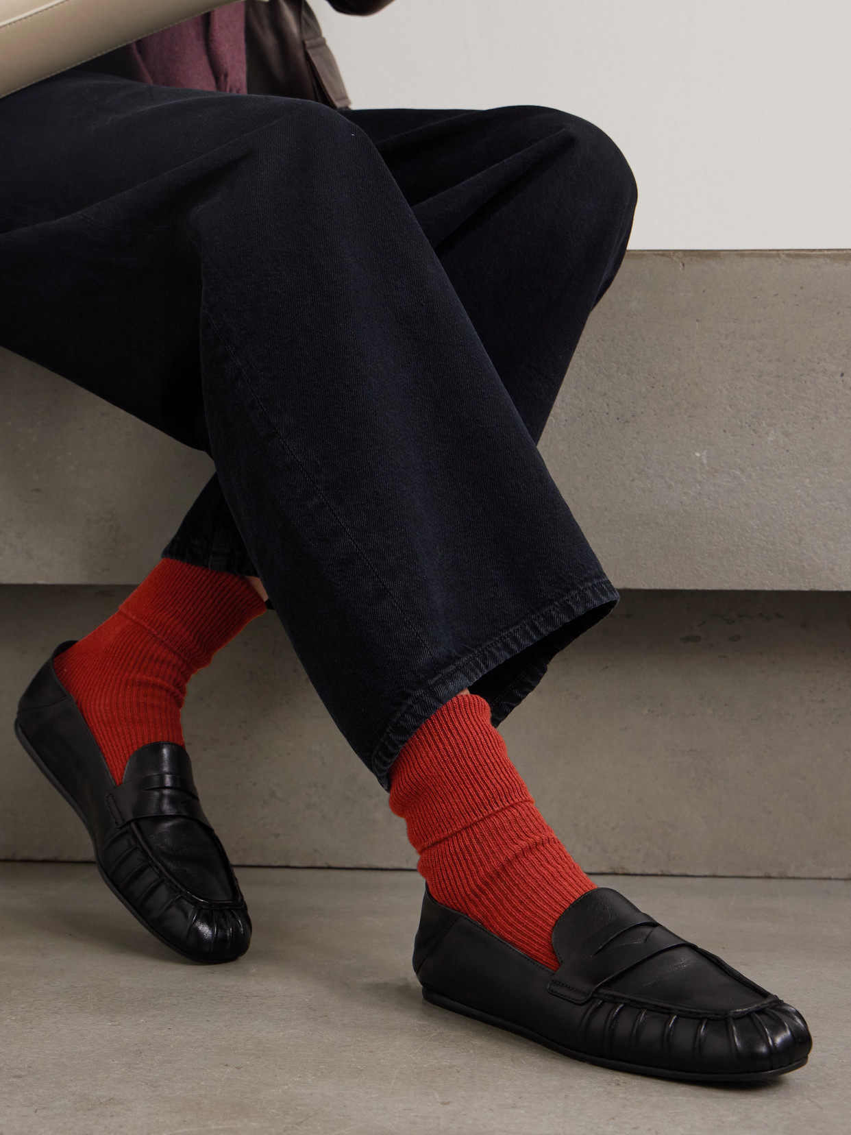Johnstons Of Elgin Ribbed Cashmere Socks In Red