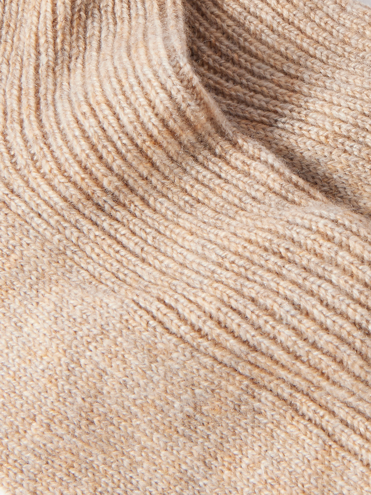 Johnstons Of Elgin Ribbed Cashmere Socks In Neutral