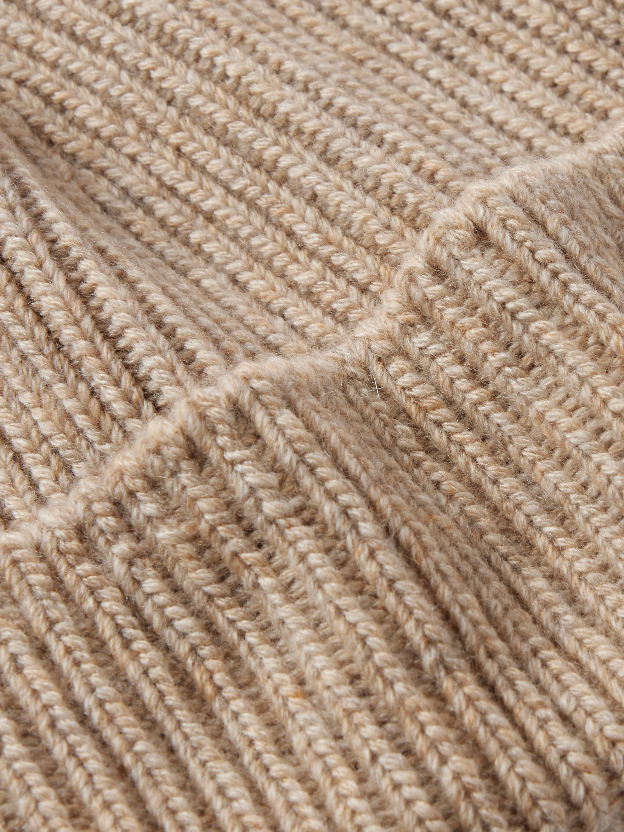 Johnstons Of Elgin Ribbed Cashmere Beanie In Brown