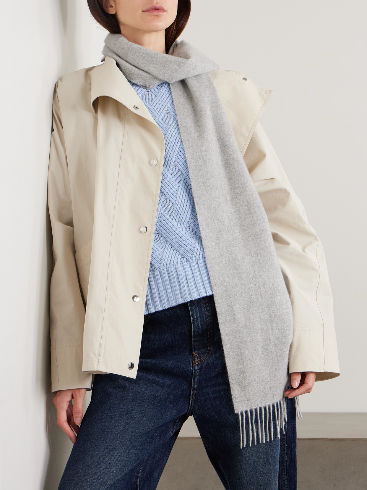 Johnstons Of Elgin Fringed Cashmere Scarf In Gray