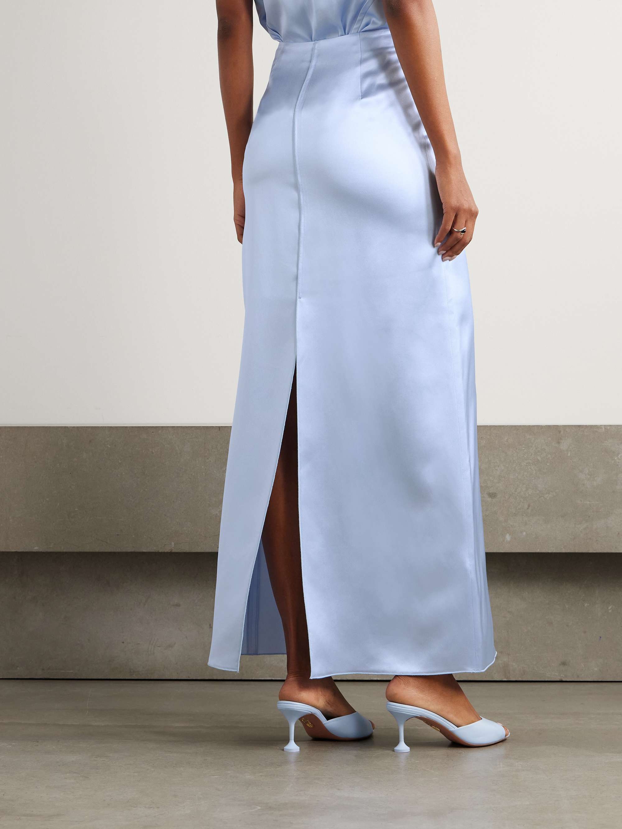 ALTUZARRA 