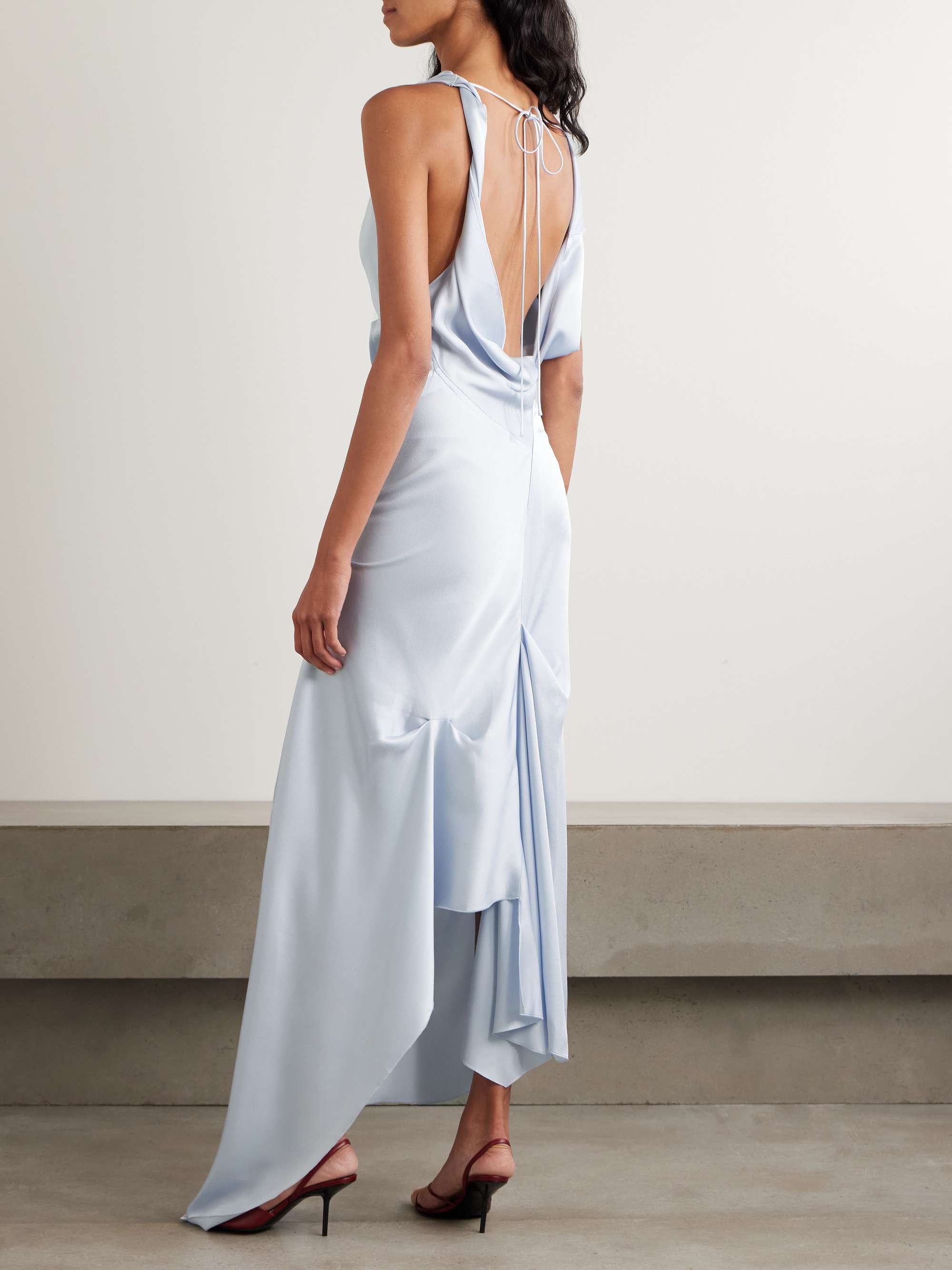 VICTORIA BECKHAM 