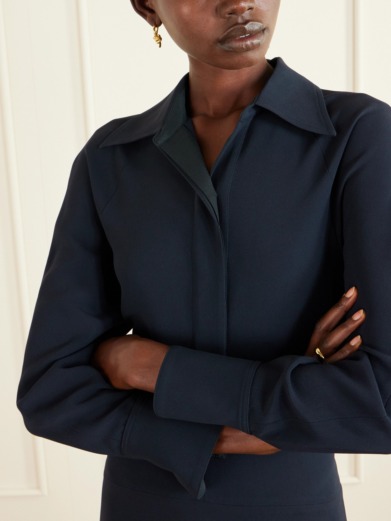 Victoria Beckham Crepe Midi Dress In Black