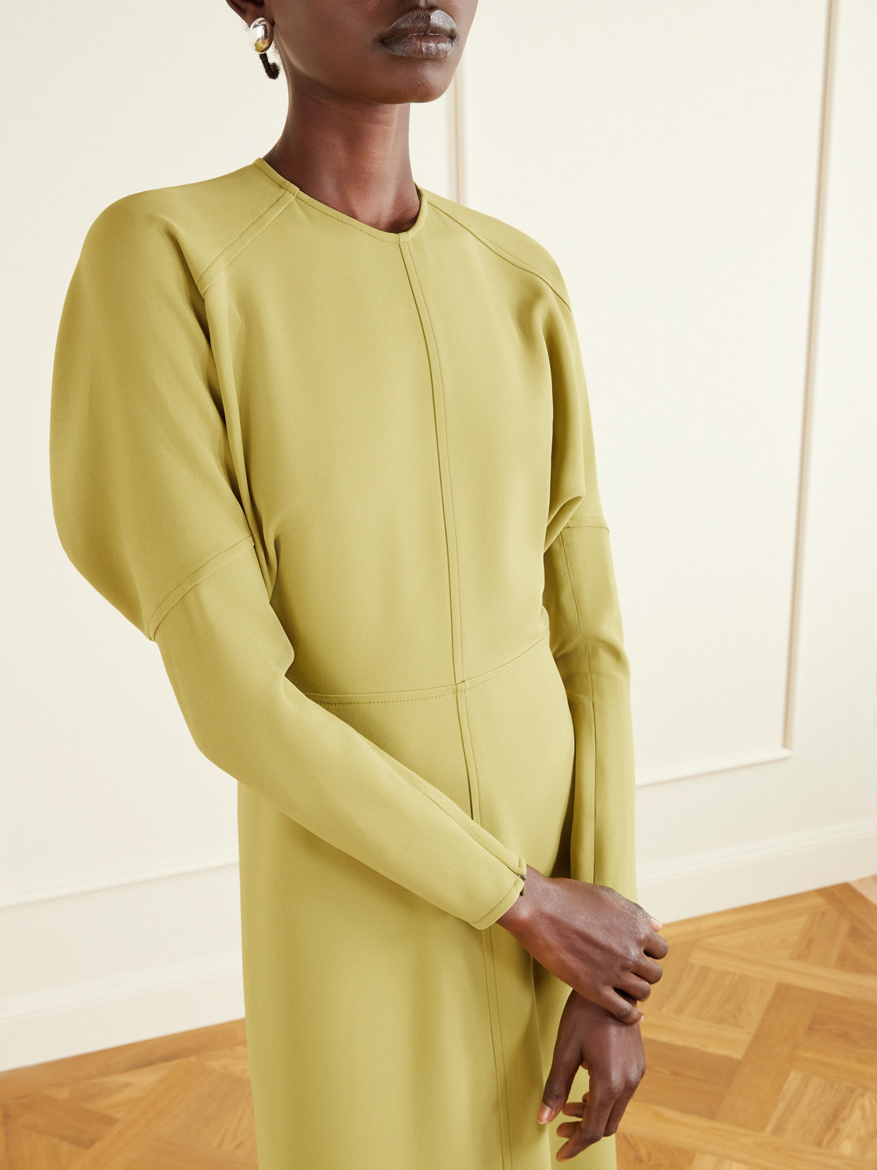 Victoria Beckham Crepe Midi Dress In Green