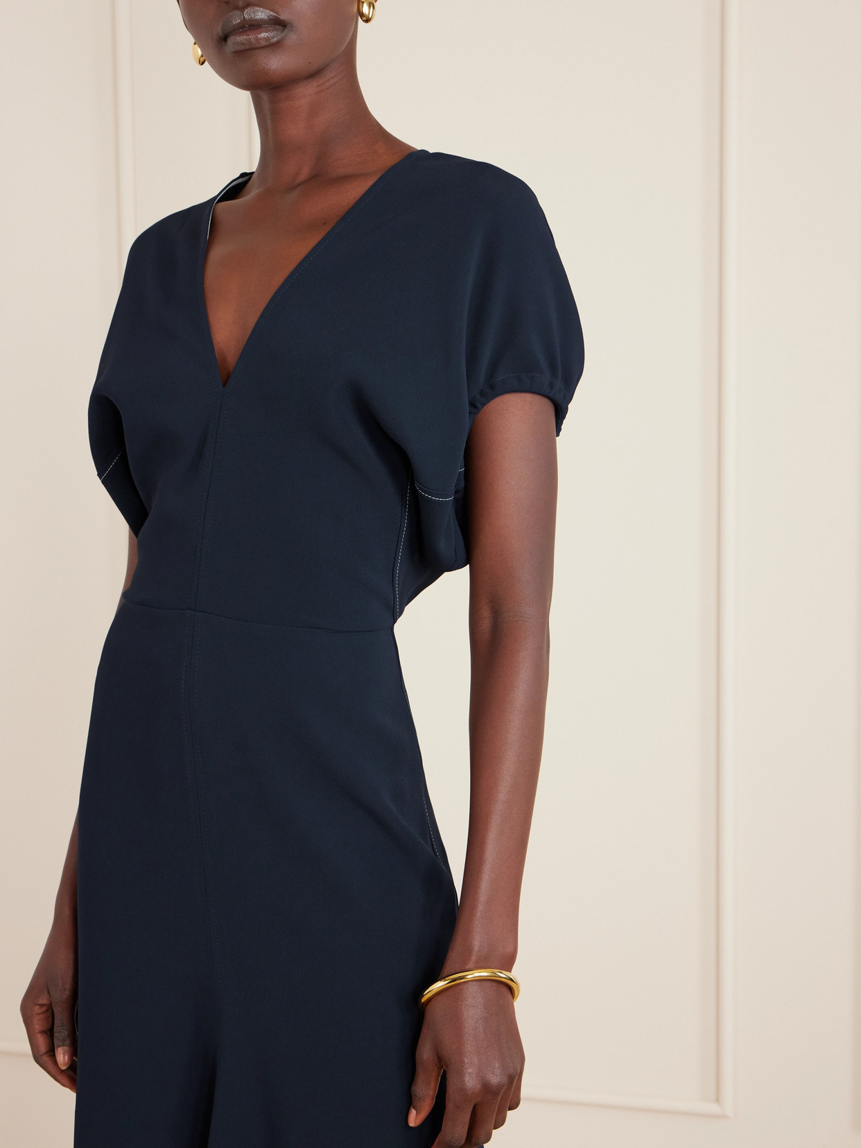 Victoria Beckham Crepe Midi Dress In Blue