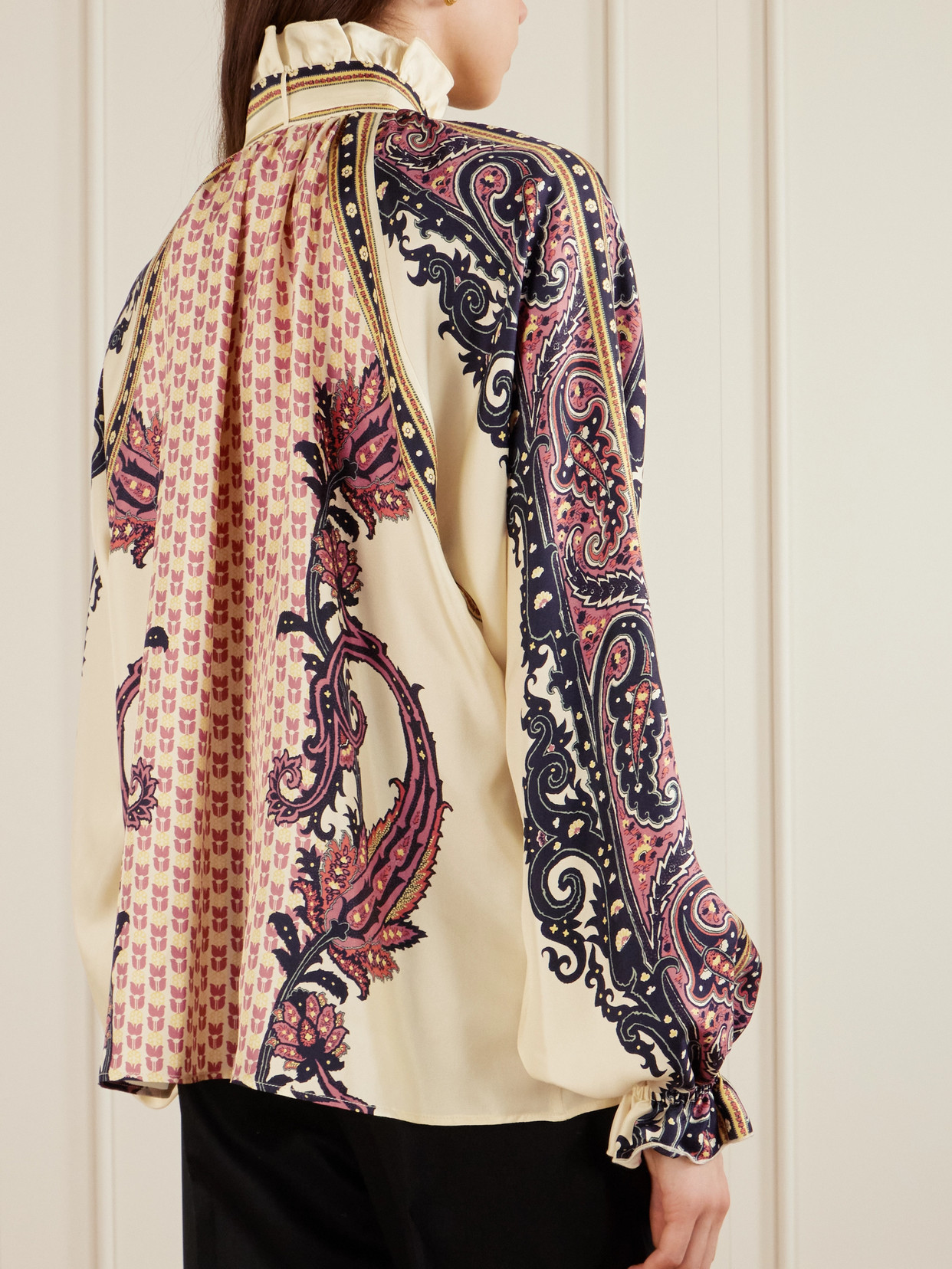 Etro Pussy-bow Ruffled Printed Silk-twill Blouse In Neutral