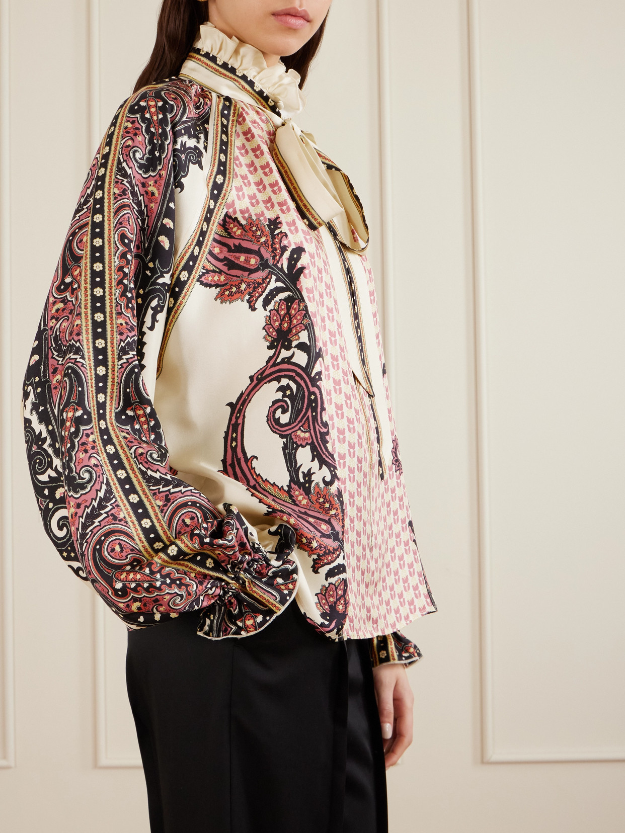 Etro Pussy-bow Ruffled Printed Silk-twill Blouse In Neutral