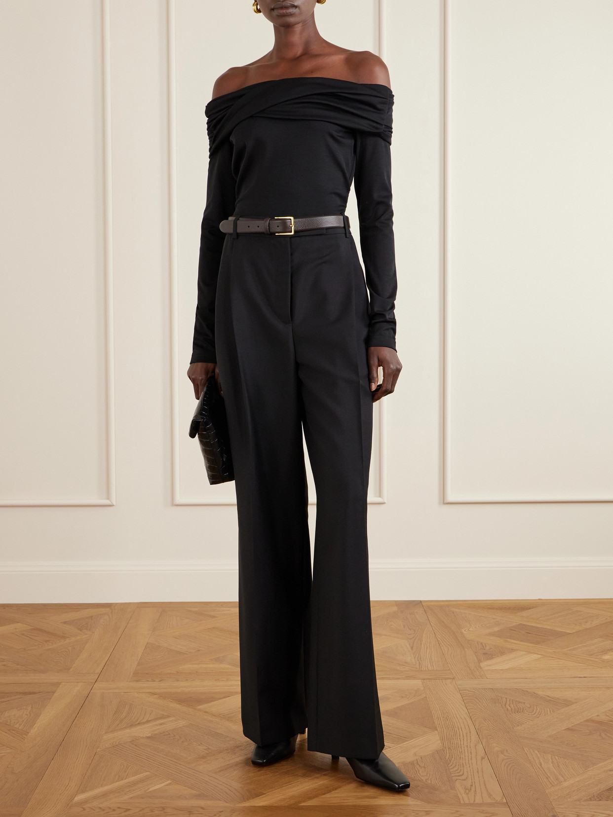 Max Mara Off-the-shoulder Wool Top In Black