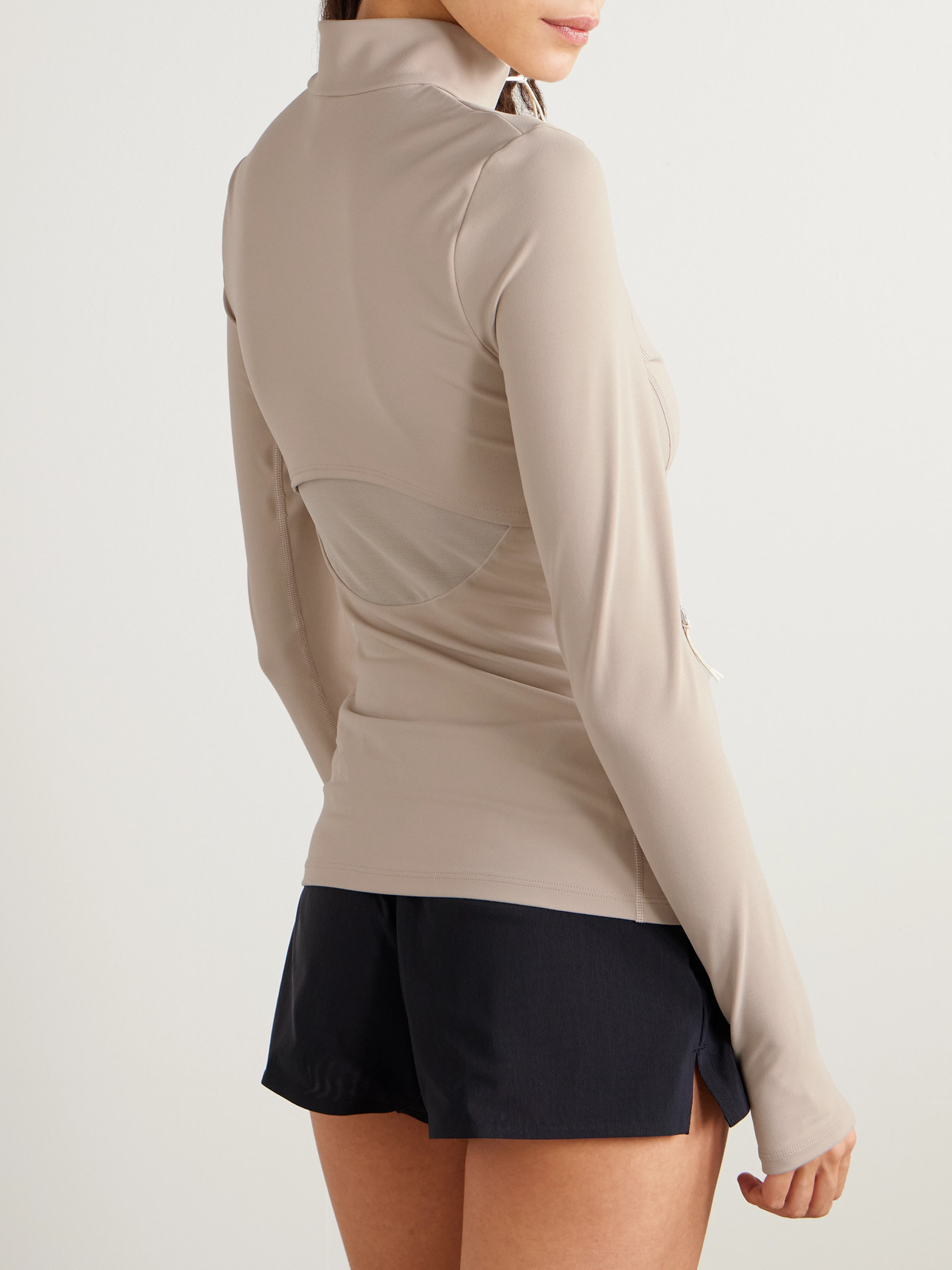 On Pink Zendaya Editi Fitted Jacket In Neutral