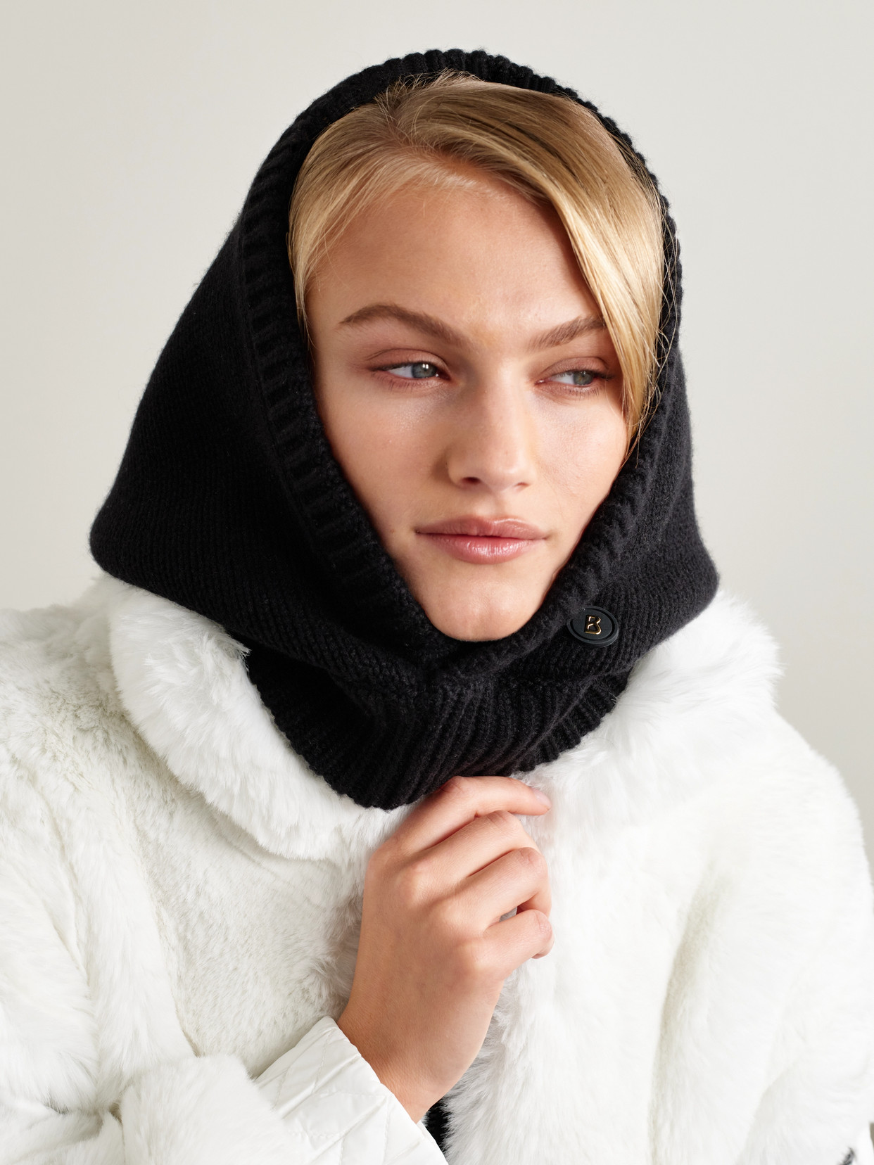 Bogner Berny1 Wool And Cashmere-blend Balaclava In Black