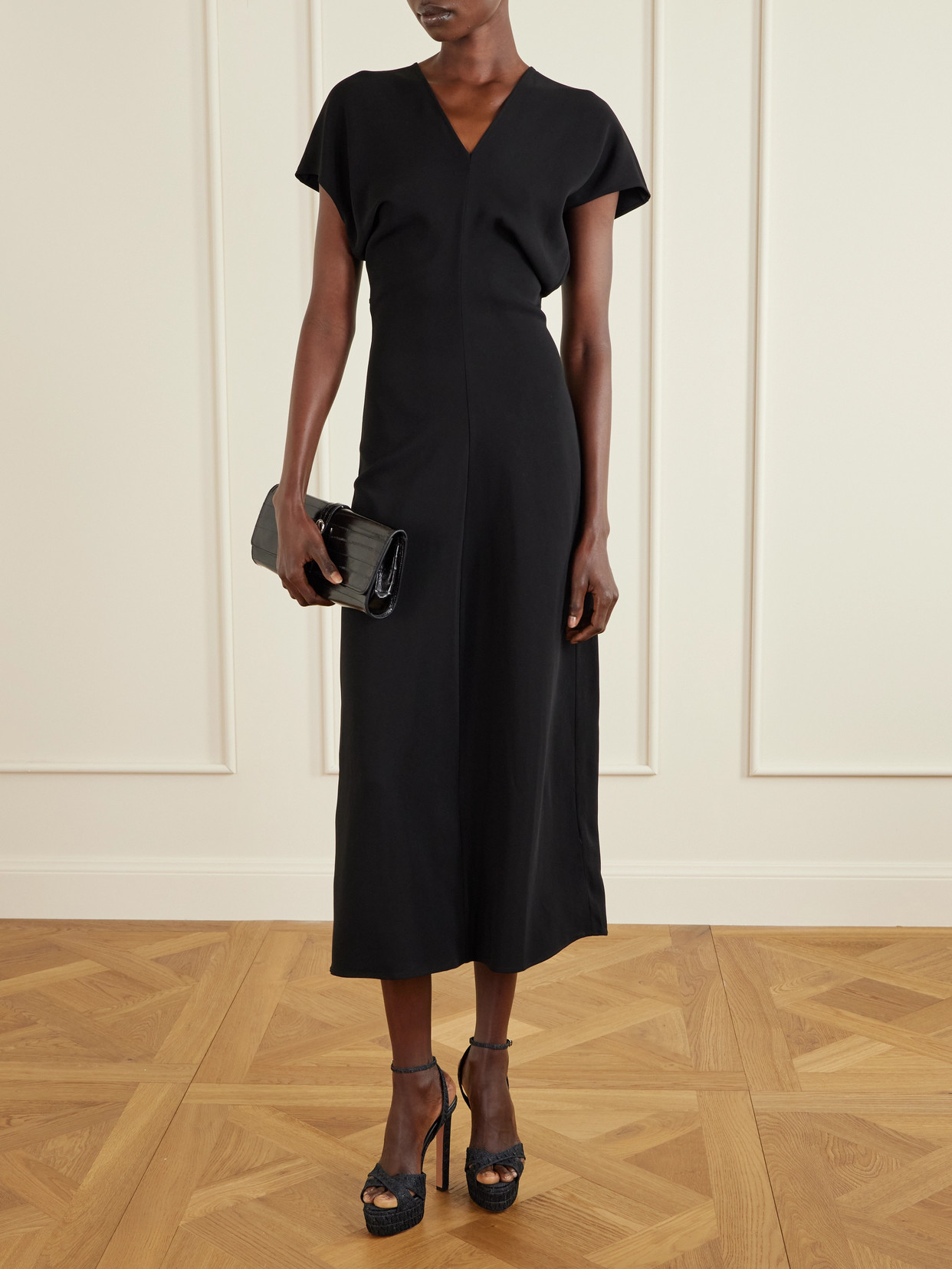 Aquazzura Divine Plateau 130 Metallic Woven Platform Sandals In Black