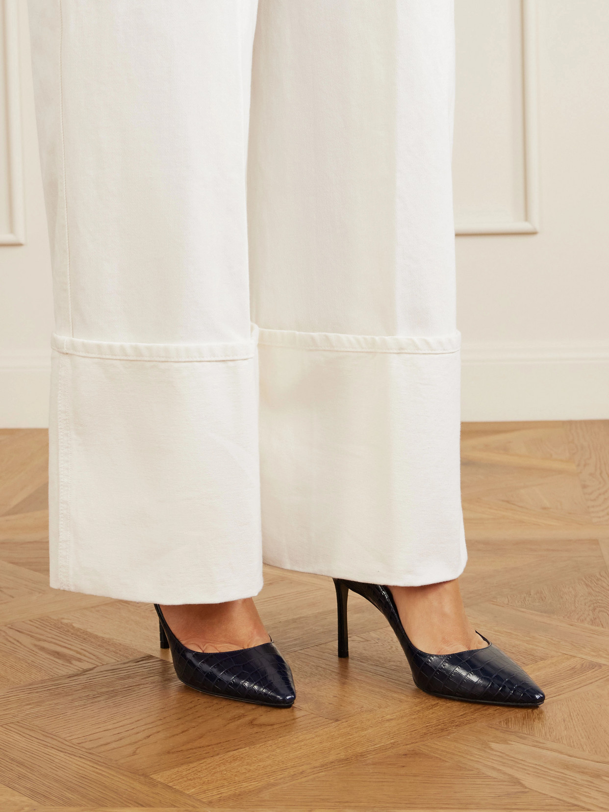 Romy 85 Croc-Effect Pumps