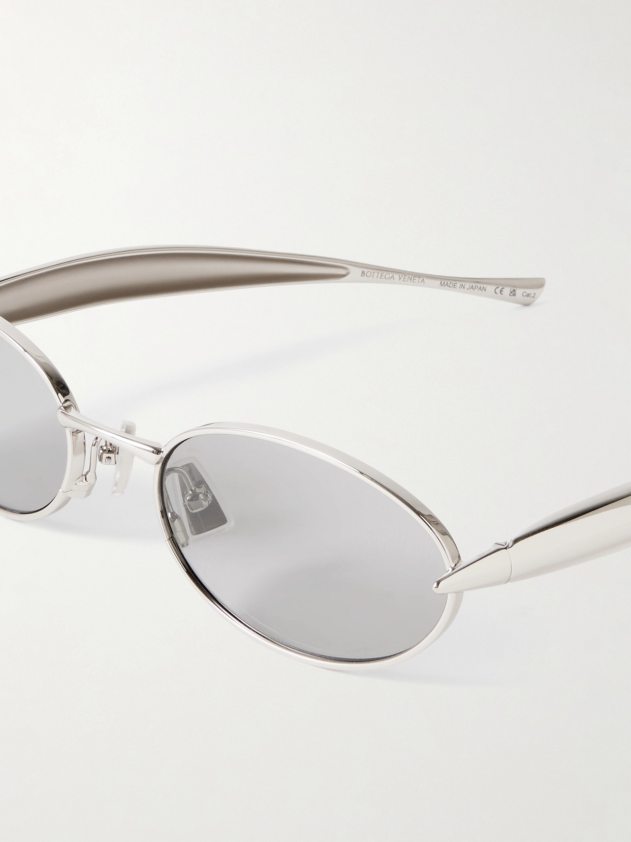 Bottega Veneta Sardine Oval-frame Silver-tone Sunglasses In Silver