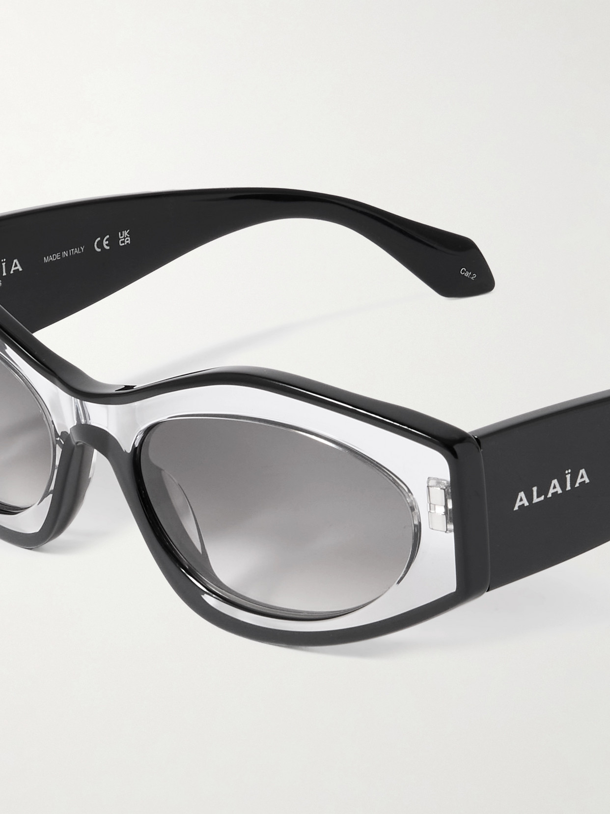 Alaïa Two-tone Cat-eye Acetate Sunglasses In Black