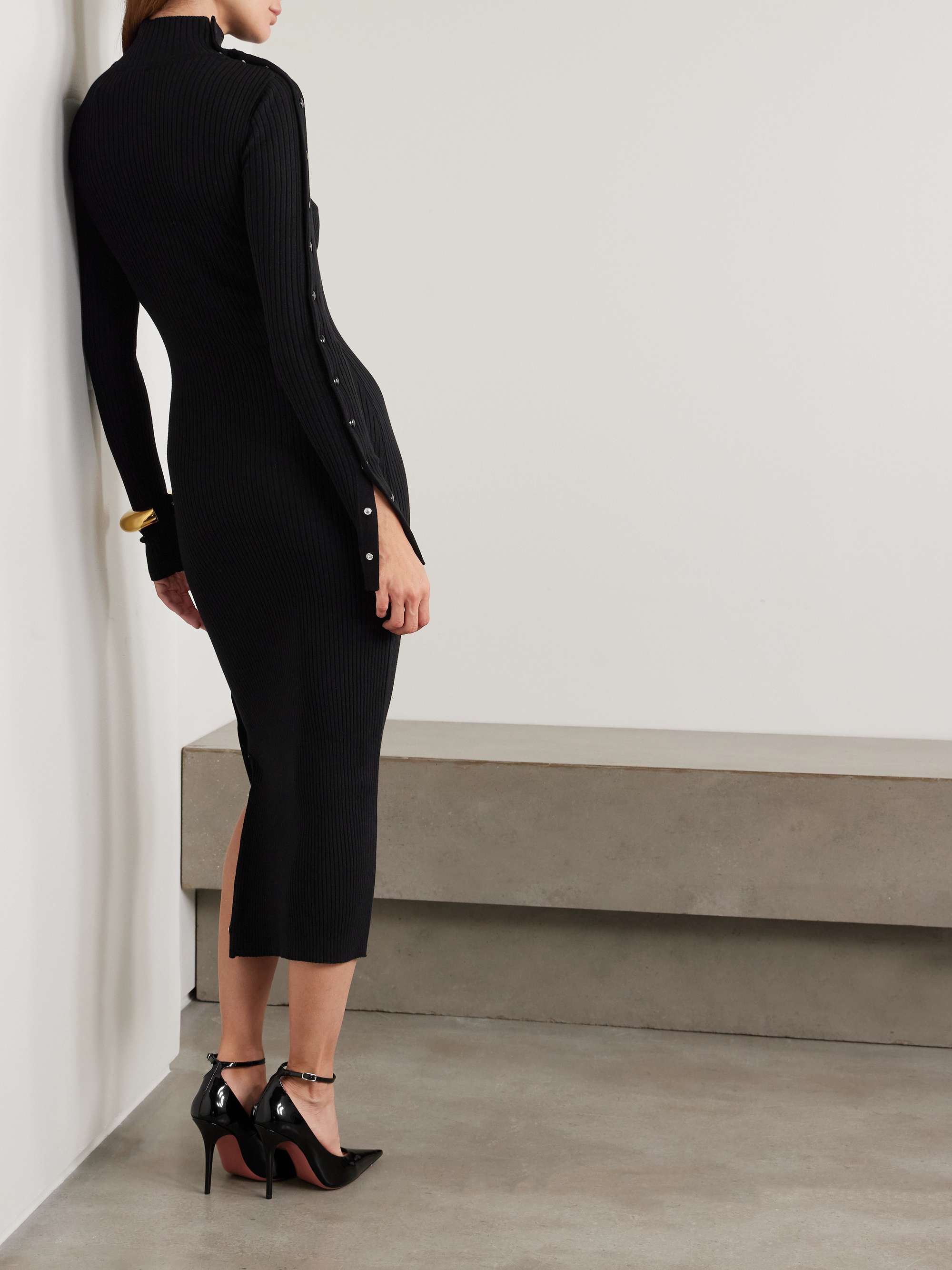 COURRÈGES 