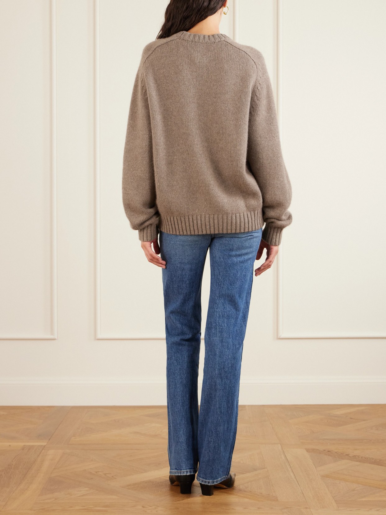 Khaite Mae Cashmere Sweater In Brown
