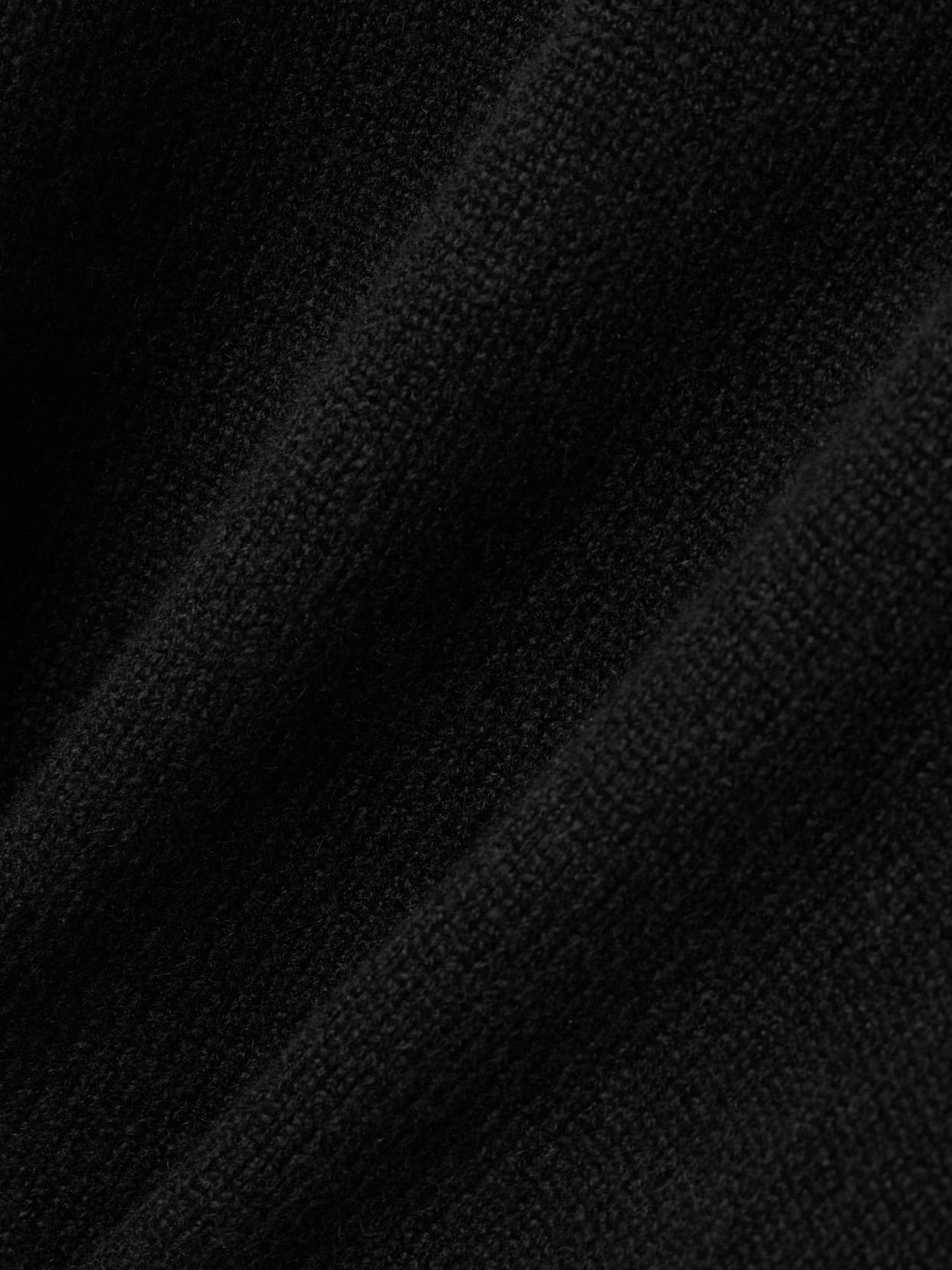 Khaite Leta Cashmere Sweater In Black