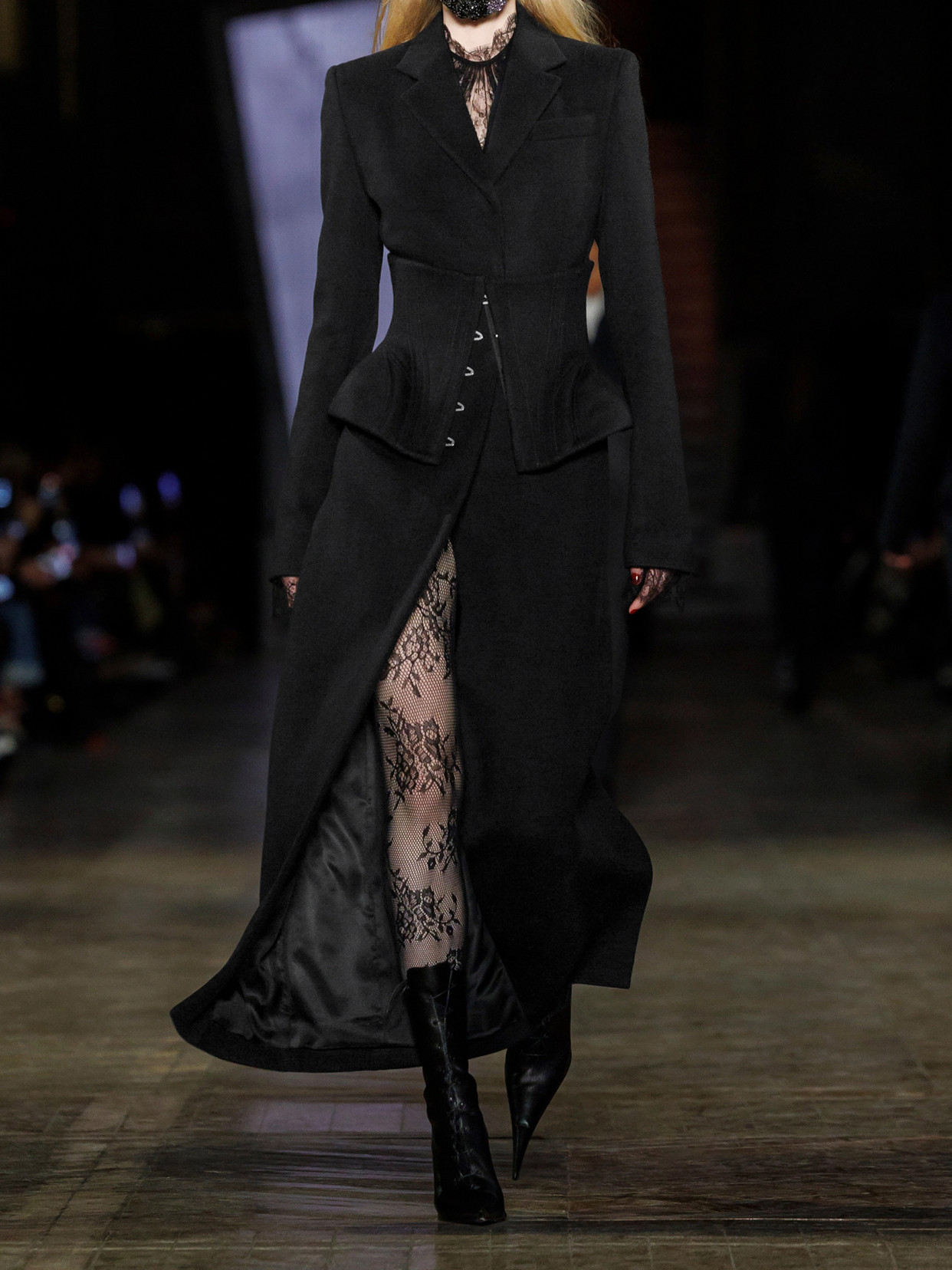 Alexander Mcqueen Cashmere And Wool-blend Coat In Black