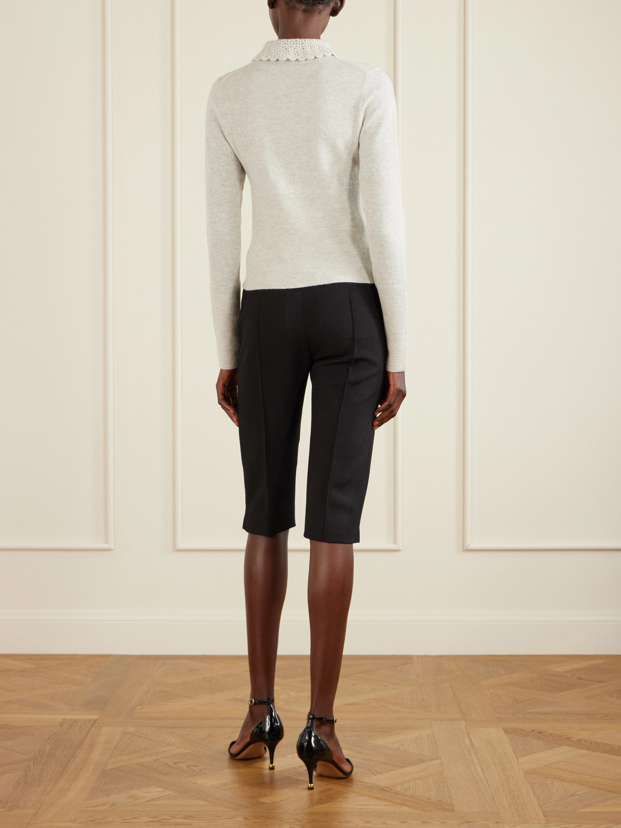 Chloé Wool Cardigan Logo Long Sleeves Scalloped Collar In Gray