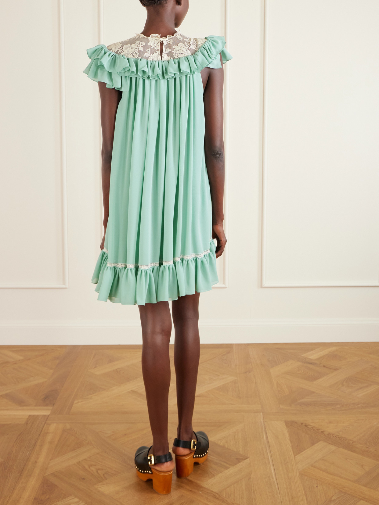 Chloé Ruffled Lace-trimmed Silk Georgette Mini Dress In Green