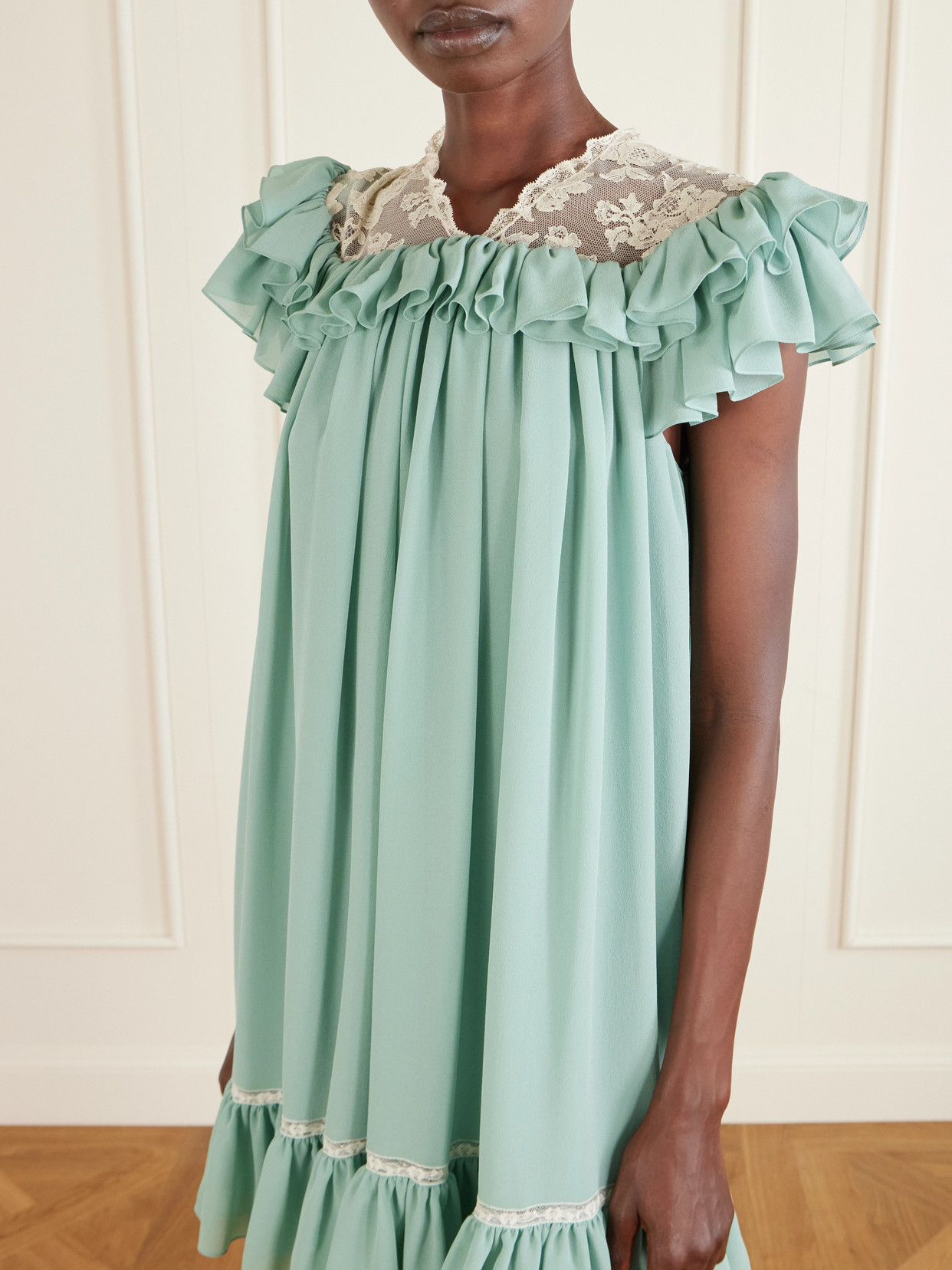 Chloé Ruffled Lace-trimmed Silk Georgette Mini Dress In Green