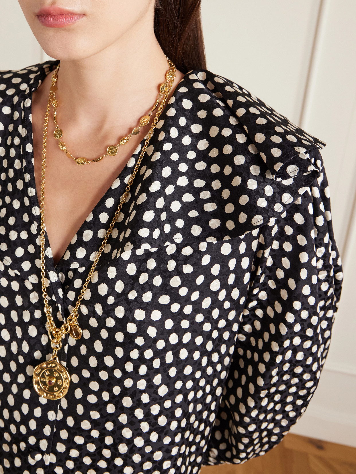 Chloé Dots-print Silk Jacquard Capelet Long-sleeve Mini Dress In Black