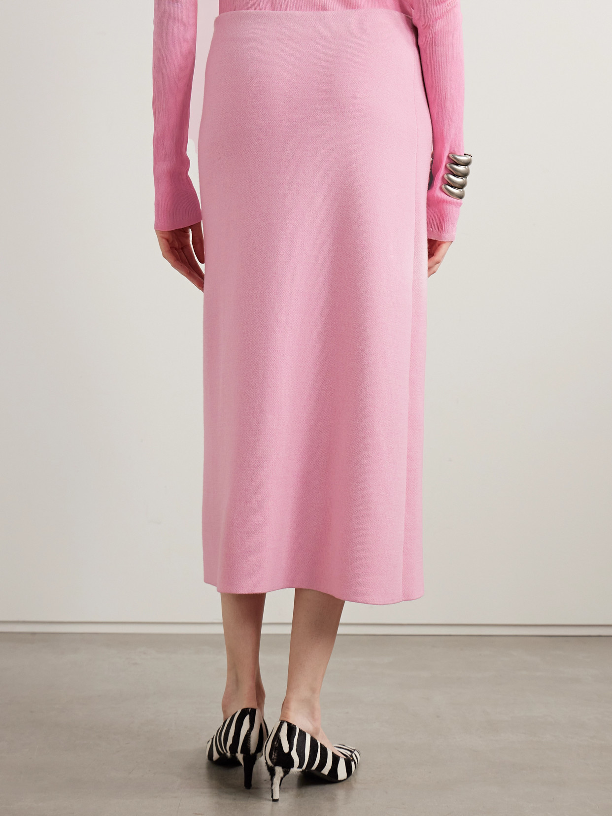 Khaite Patri Wool-blend Midi Skirt In Pink