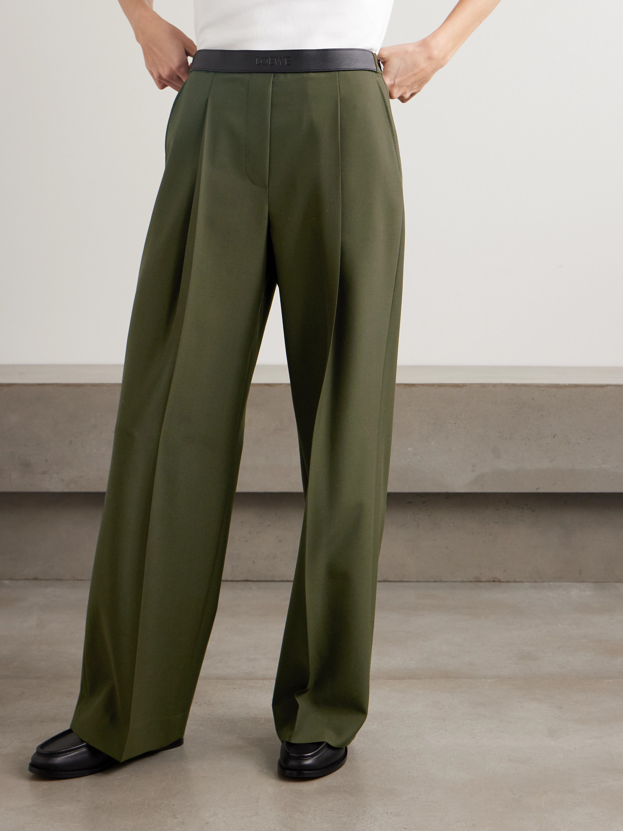 Loewe Leather-trimmed Pleated Grain De Poudre Wool Pants In Green
