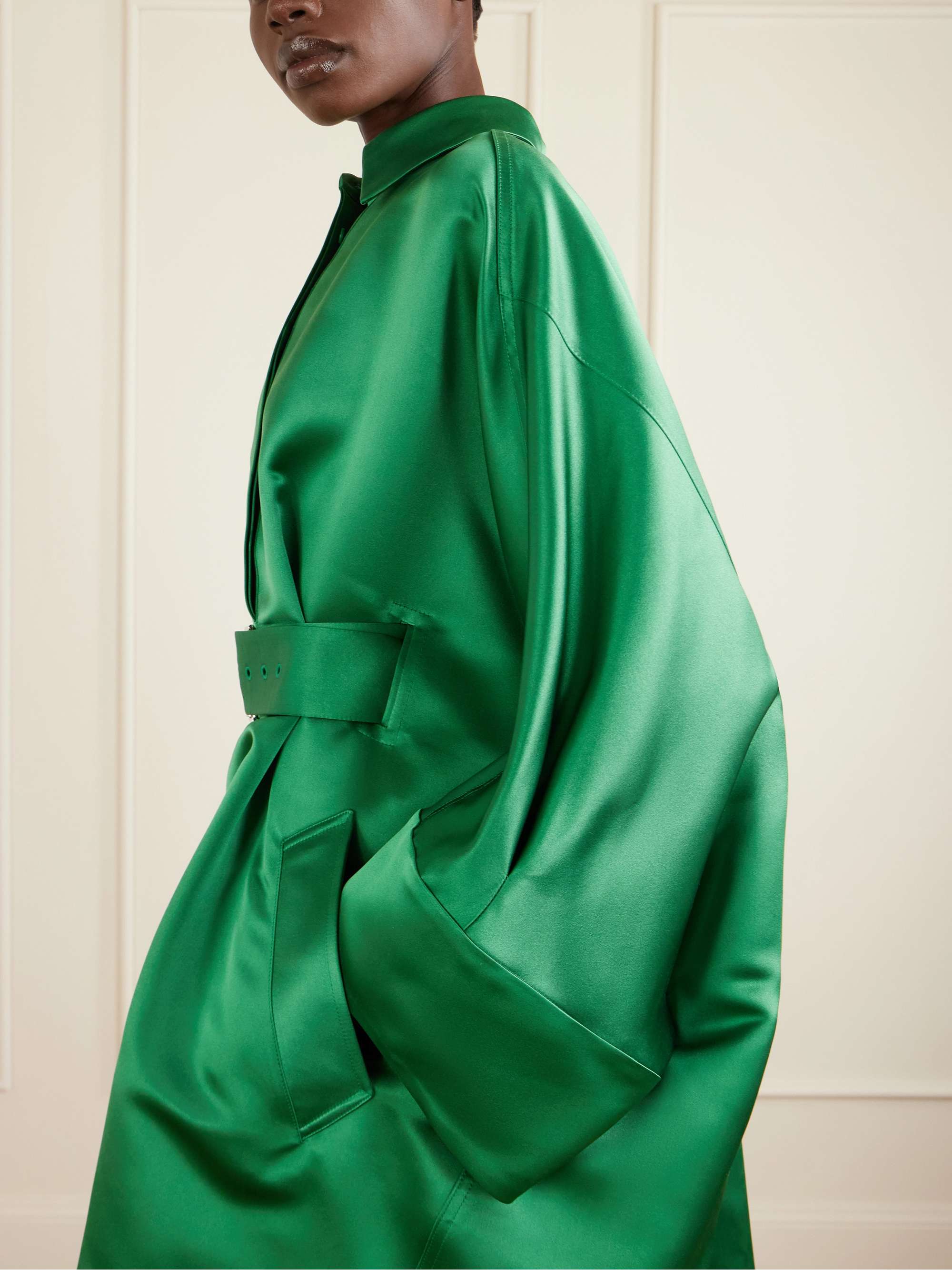 GIVENCHY ジバンシー　リボン　ワンピース ノースリーブ ドレス　グリーン Flippy Wiggle Dress | Emerald Green | Suzannah London