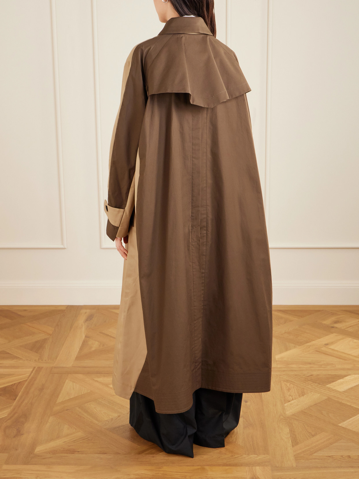Sacai Womens Beige Brown Contrast-panels Belted Cotton-blend Trench Coat Xs