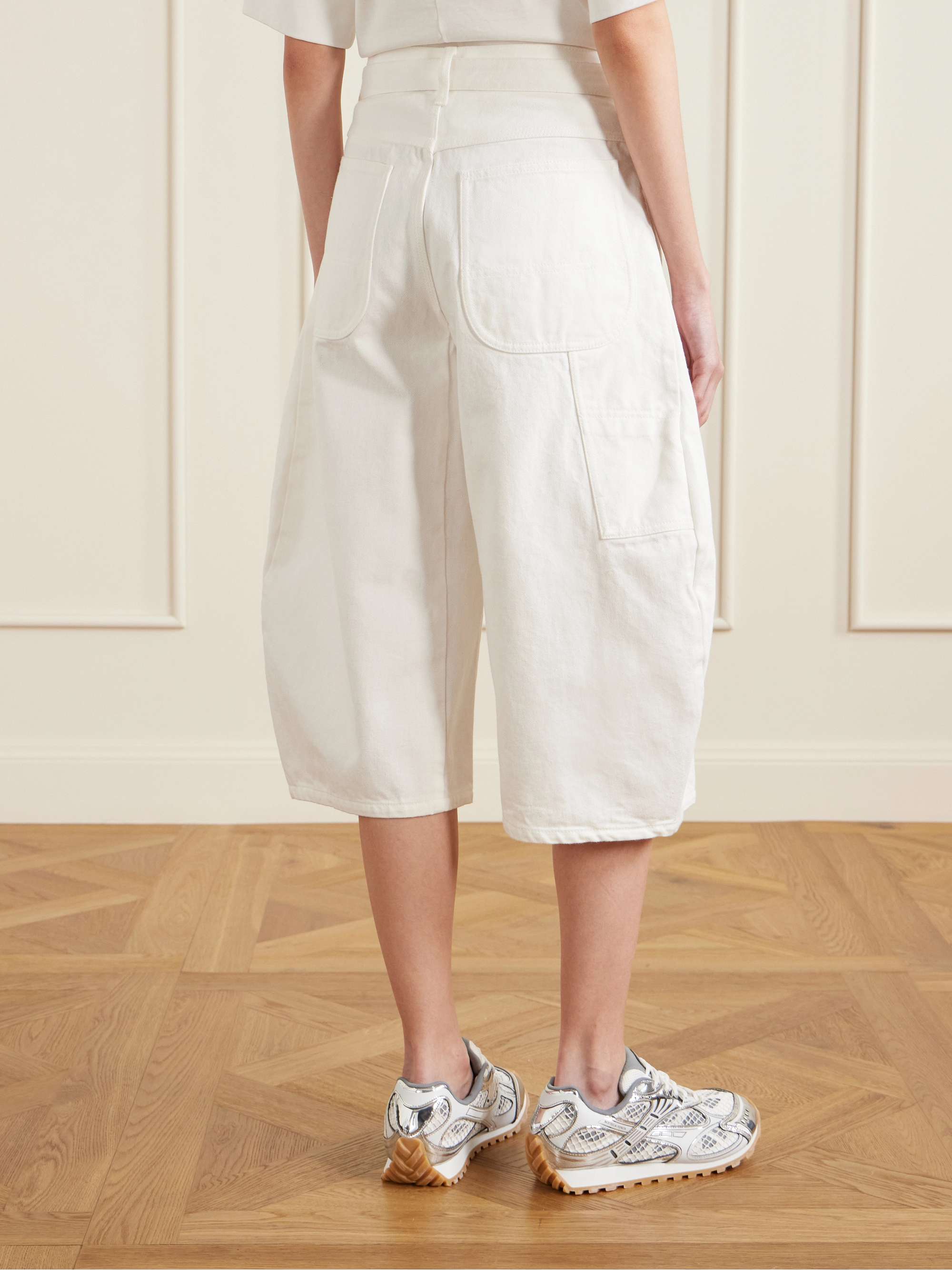 SACAI Belted cropped high-rise barrel-leg jeans | NET-A-PORTER