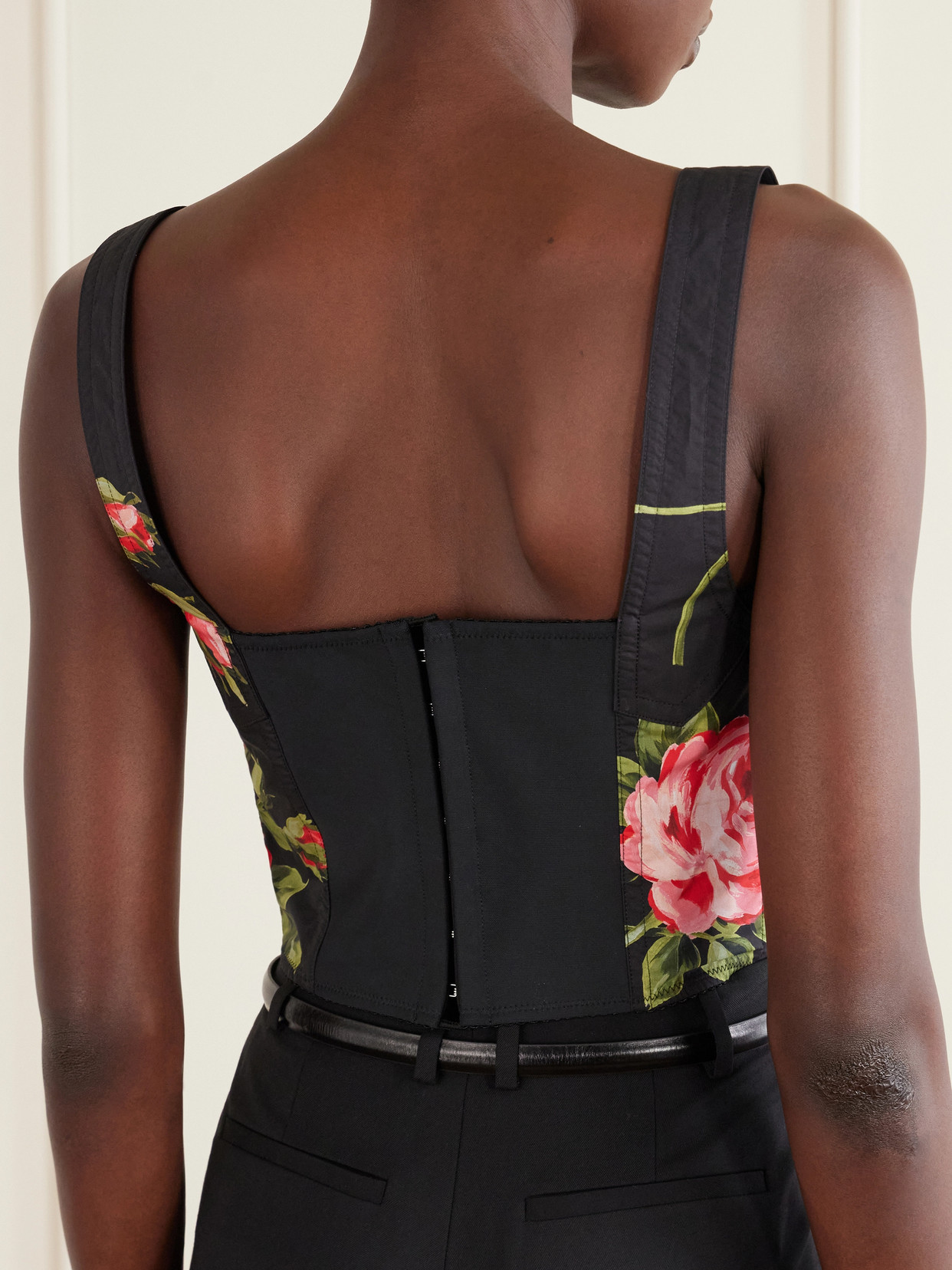Dolce & Gabbana Top Nero In Seta Con Stampa Floreale Dolce E Gabbana In Black