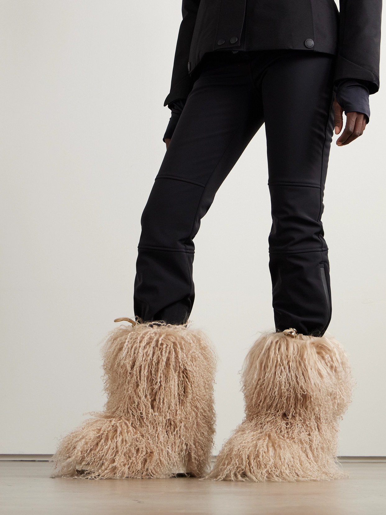 Bogner Les Arcs 10 Shearling Ankle Boots In Neutral