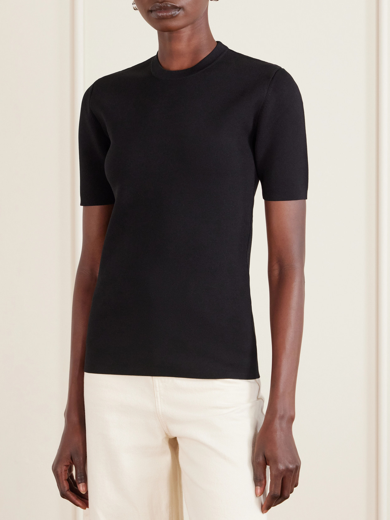Totême Basic Crewneck T-shirt In Black