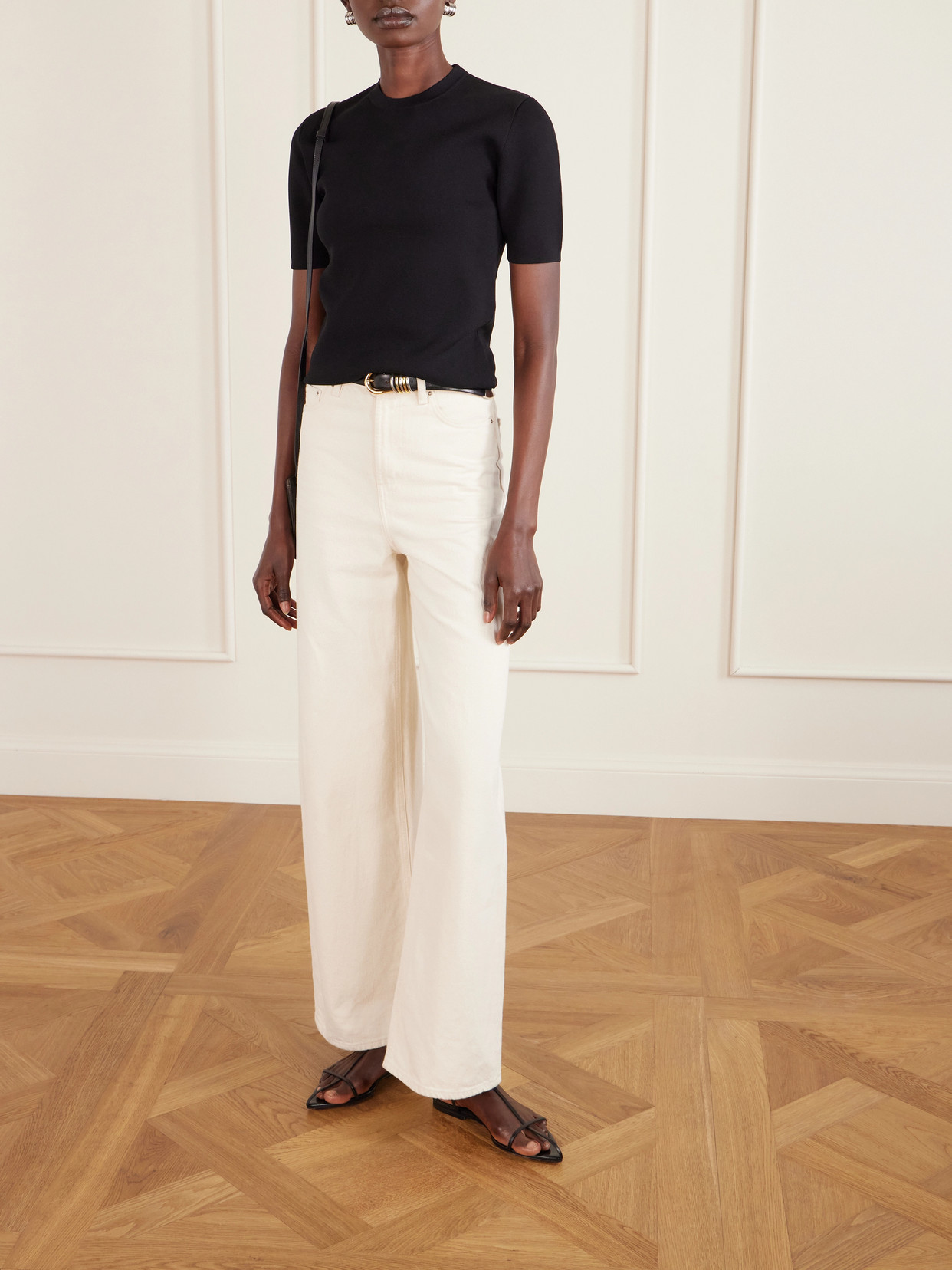 Totême Basic Crewneck T-shirt In Black