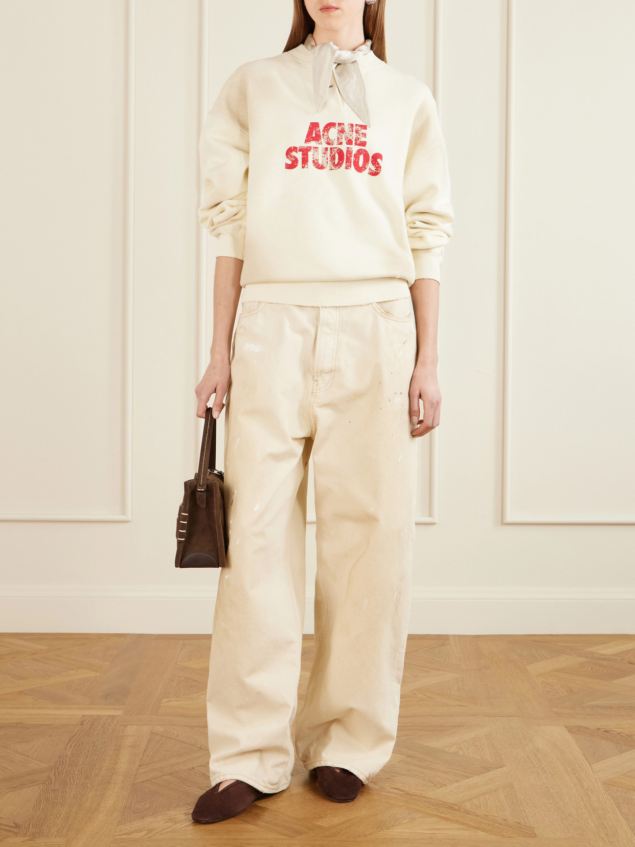 2023 Distressed Low-Waist Jeans