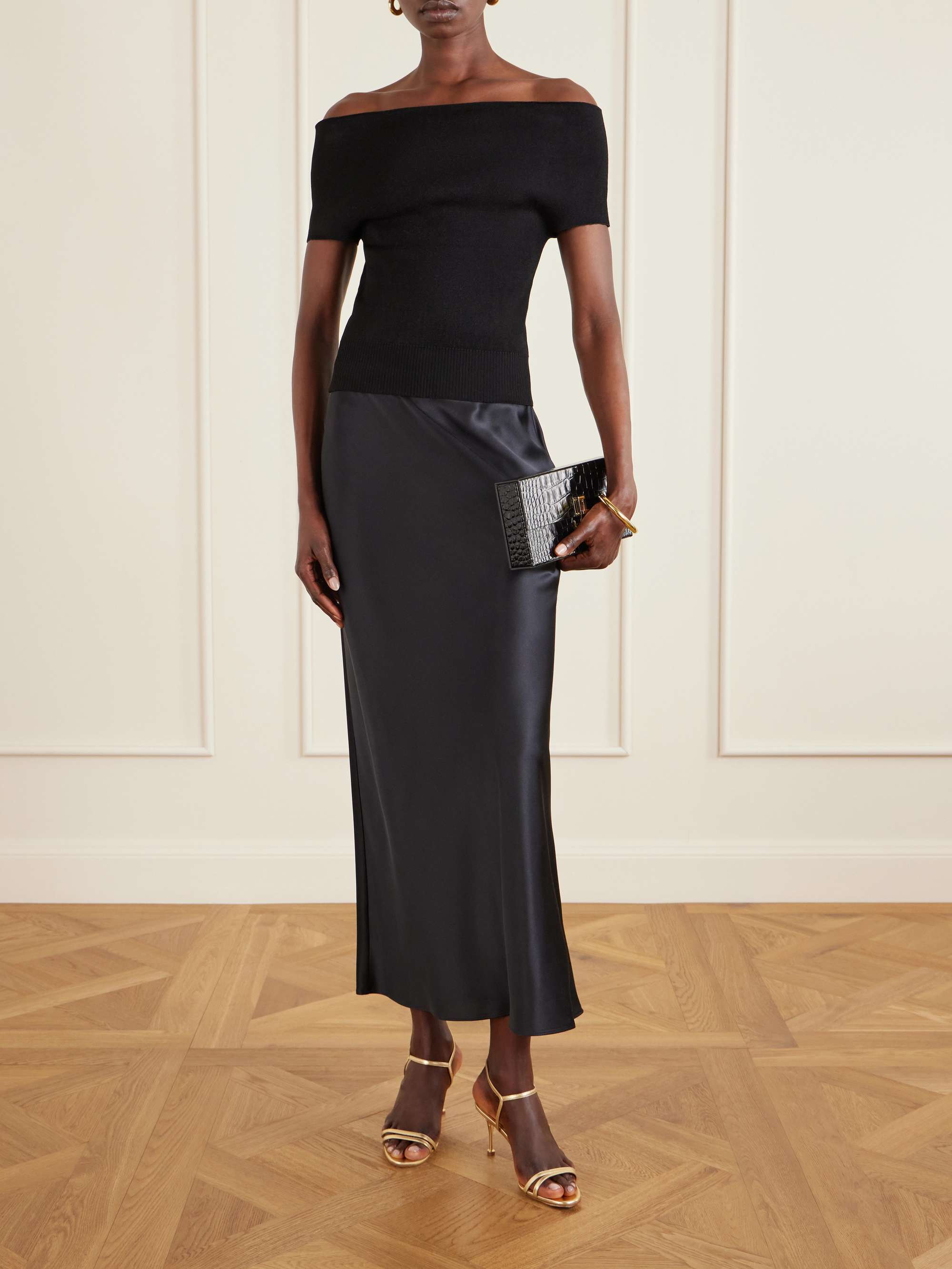 MANOLO BLAHNIK Ciagalo metallic leather sandals | NET-A-PORTER