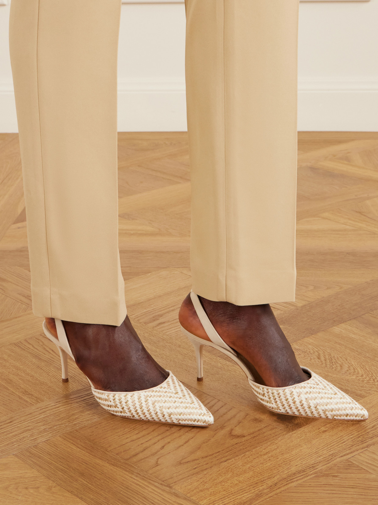 Manolo Blahnik Carolyne Woven Raffia Slingback Pump In Neutral