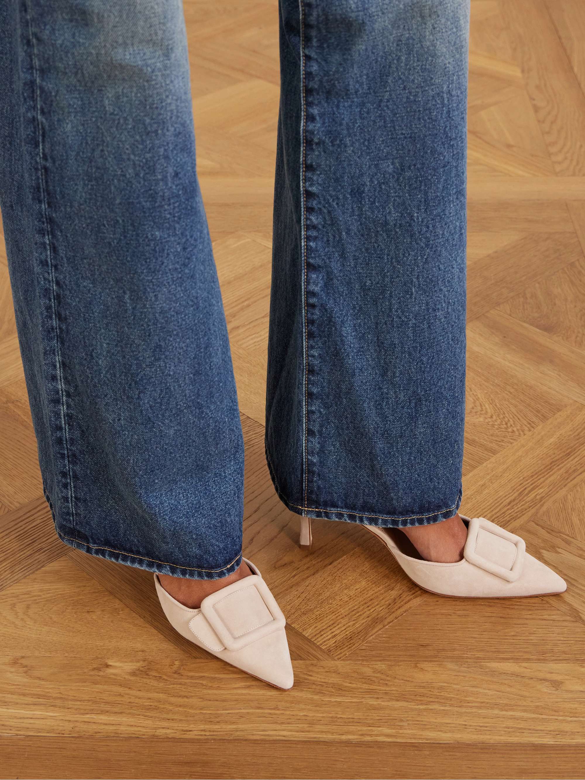 MANOLO BLAHNIK Maysli 70 buckled suede slingback pumps