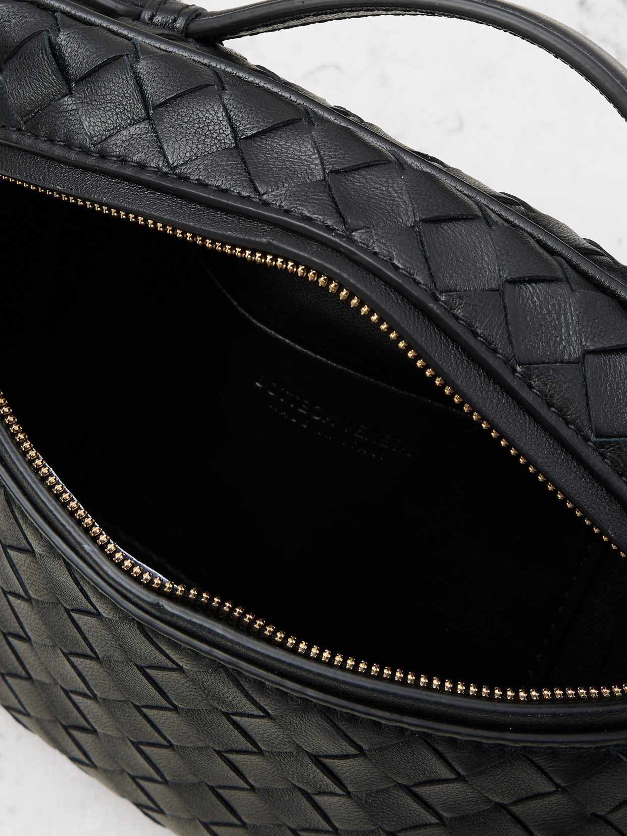 Bottega Veneta Intrecciato Leather Shoulder Bag In Black
