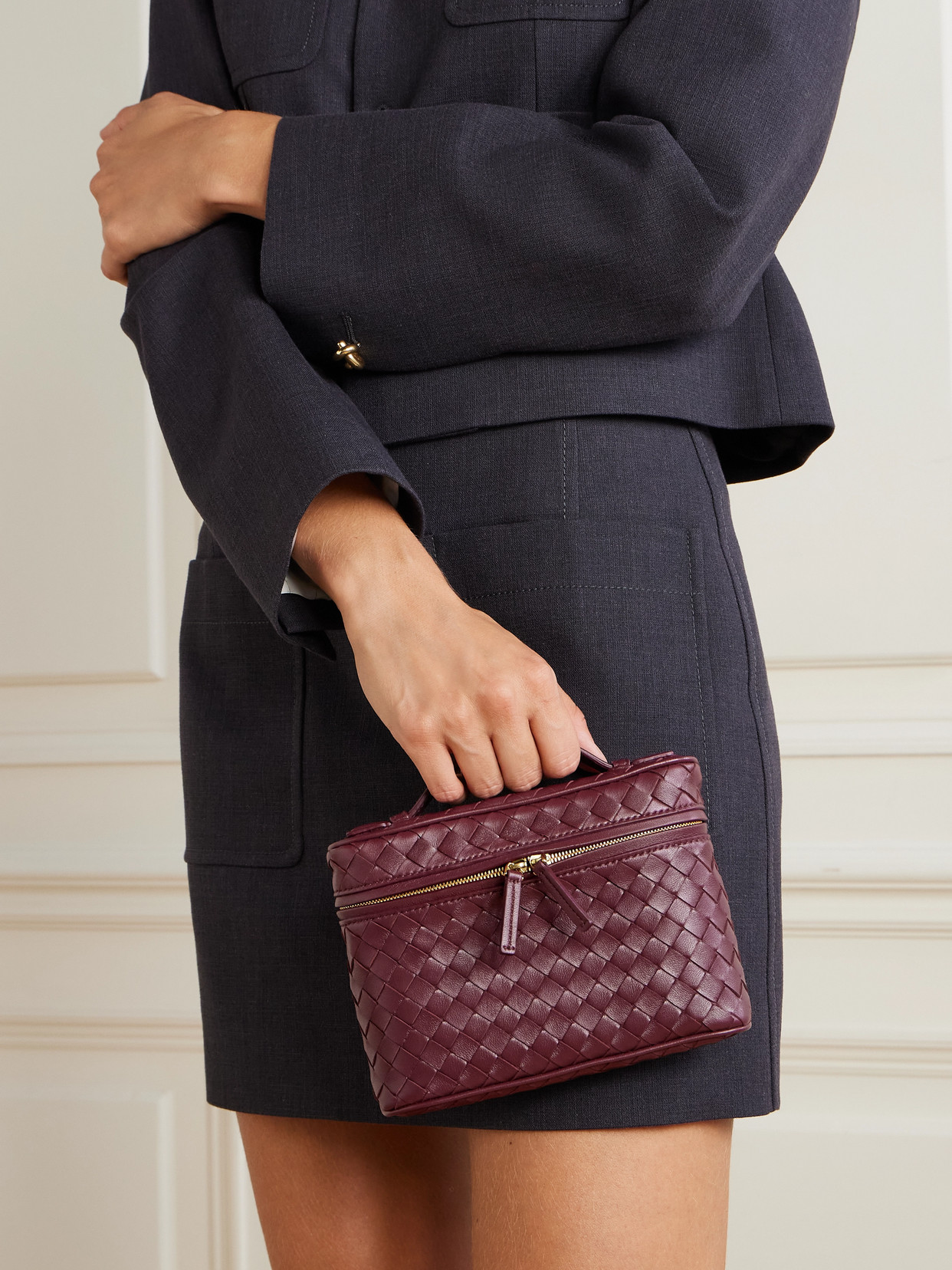 Bottega Veneta Bang Bang Vanity Small Intrecciato Leather Tote In Burgundy