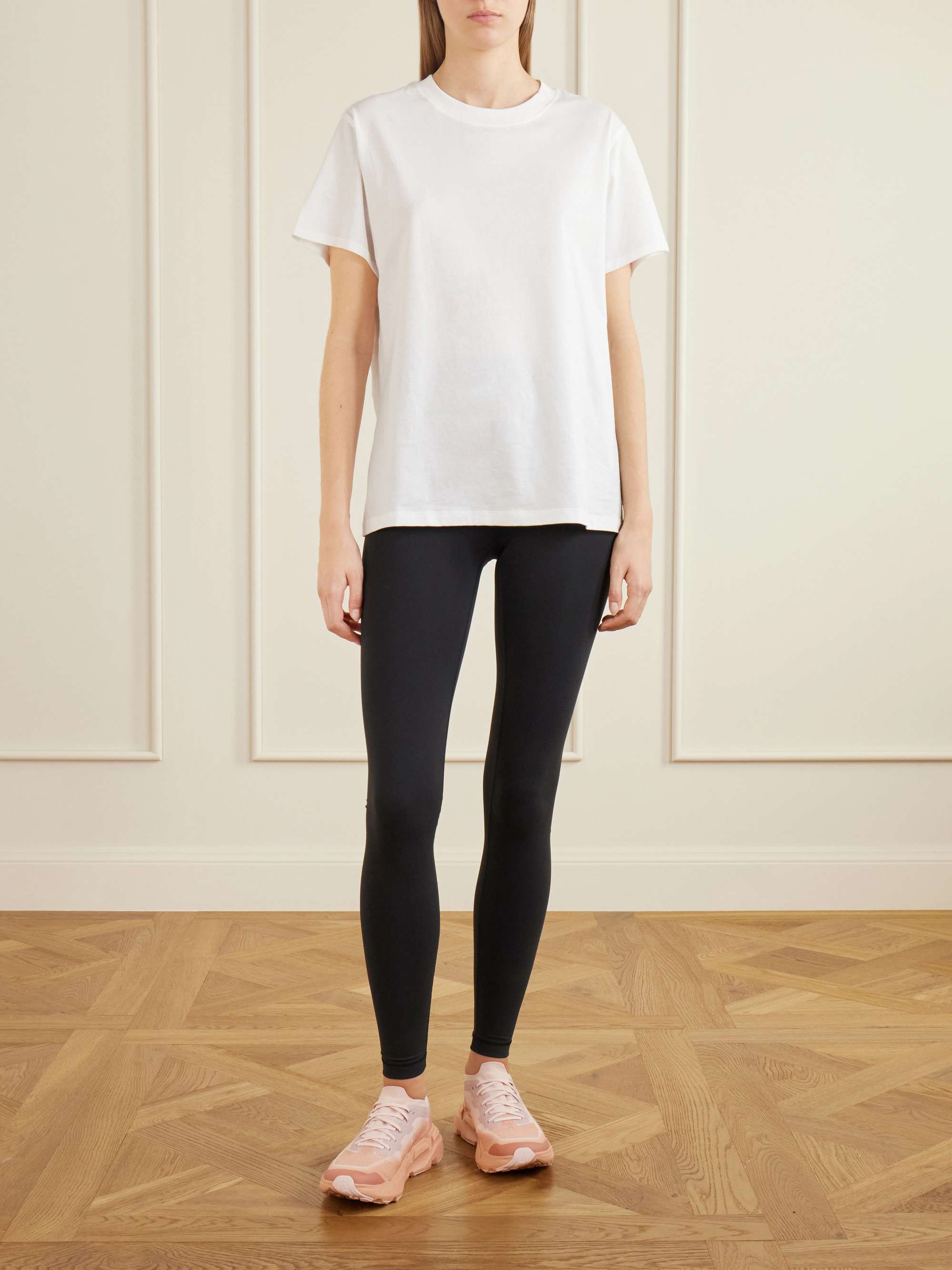 LULULEMON 