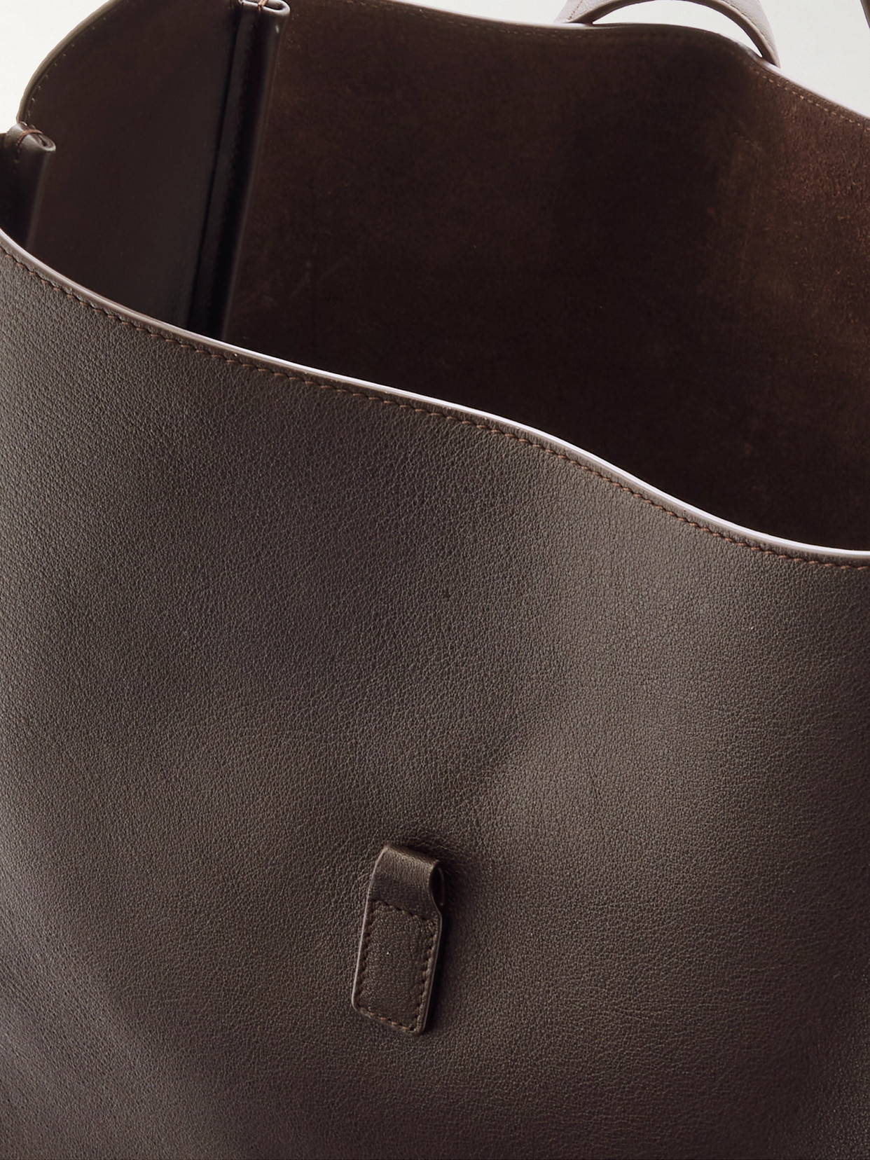 Le 5 À 7 Large Shoulder Bag