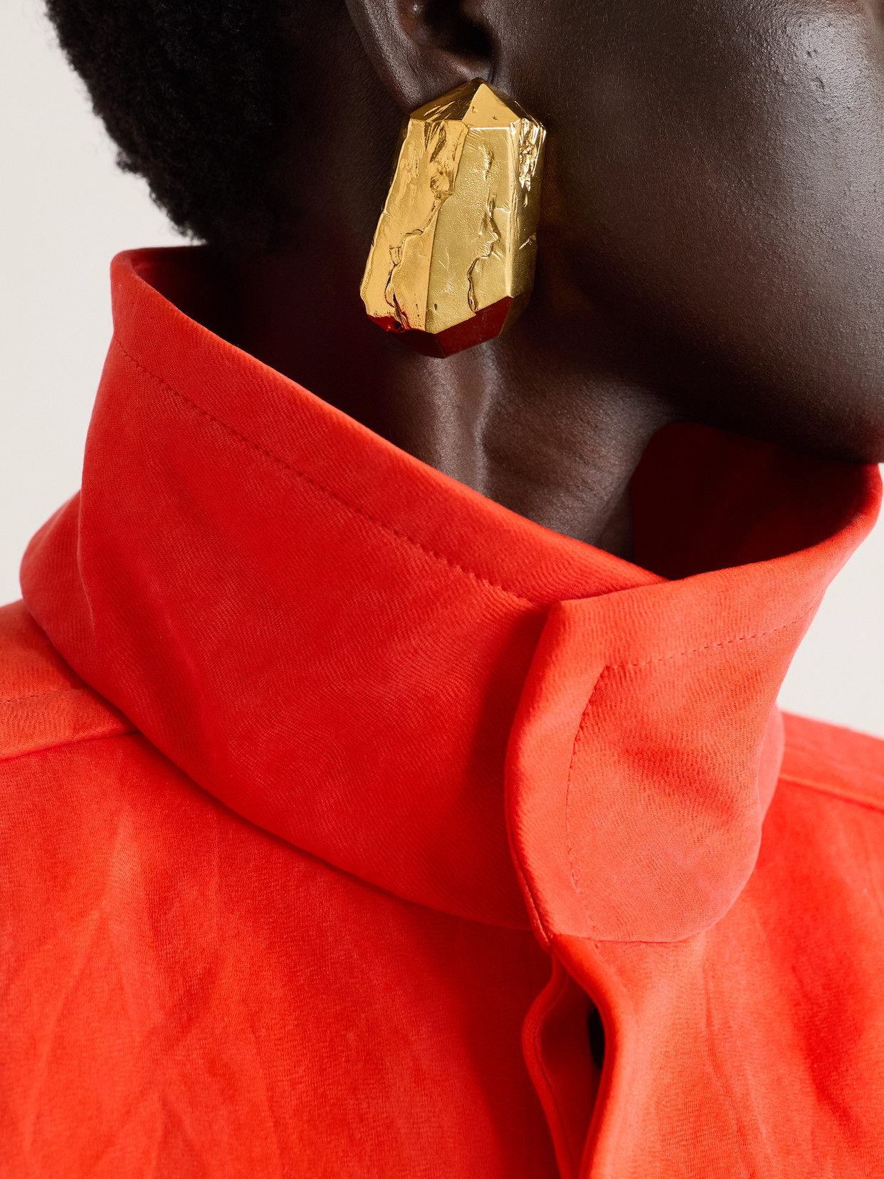 Saint Laurent Gold-tone Earrings In Gold