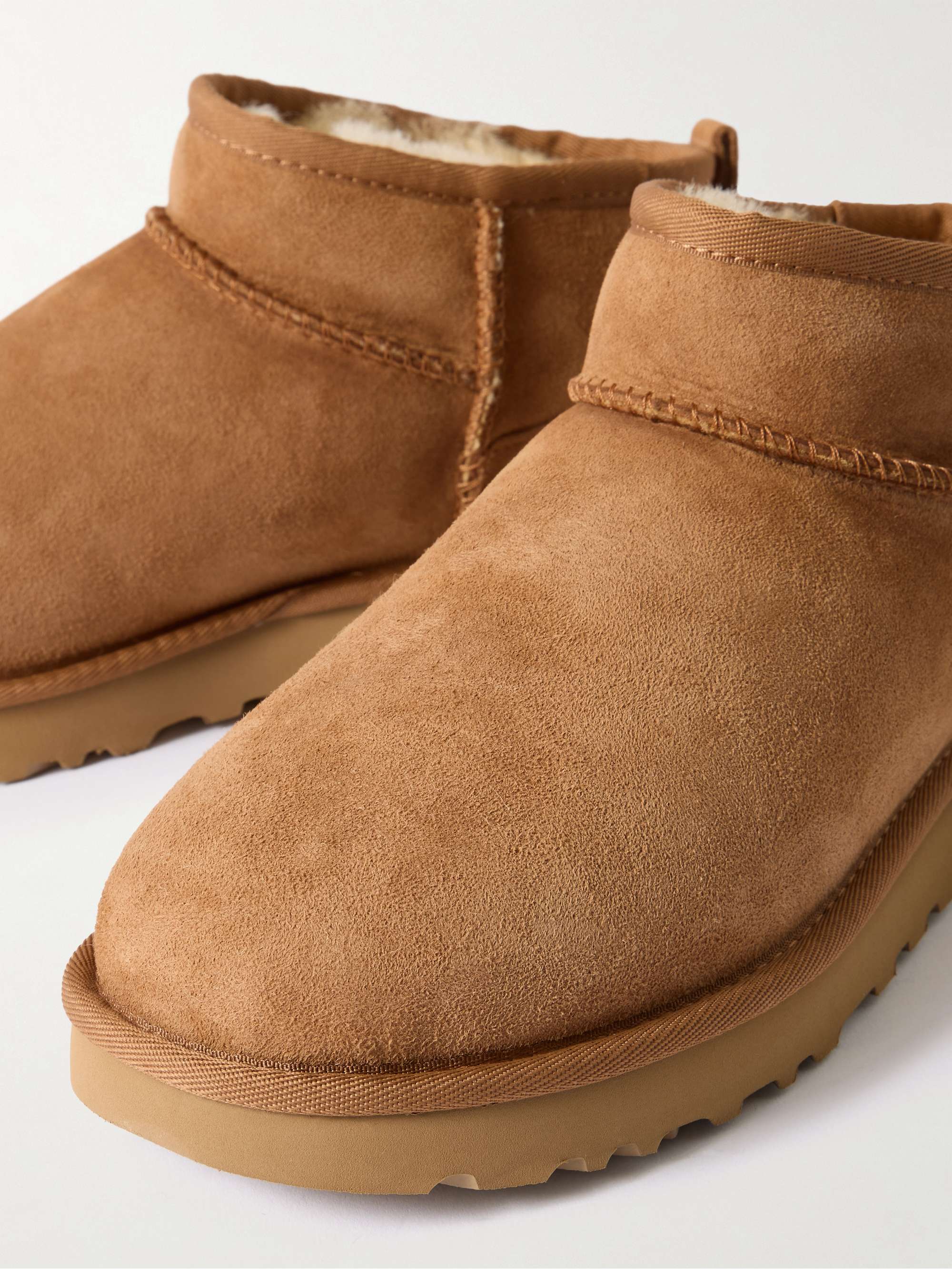 UGG 