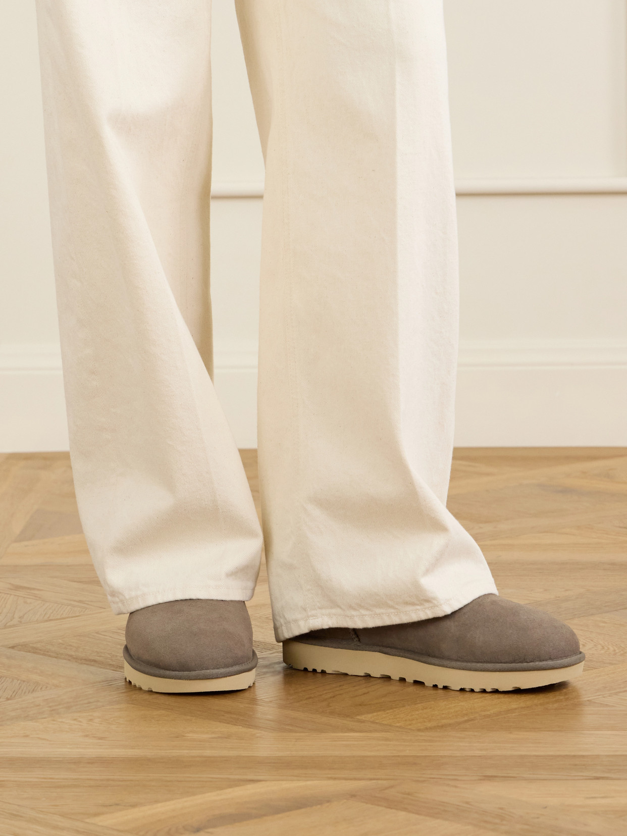 Classic Ultra Mini Shearling Boots