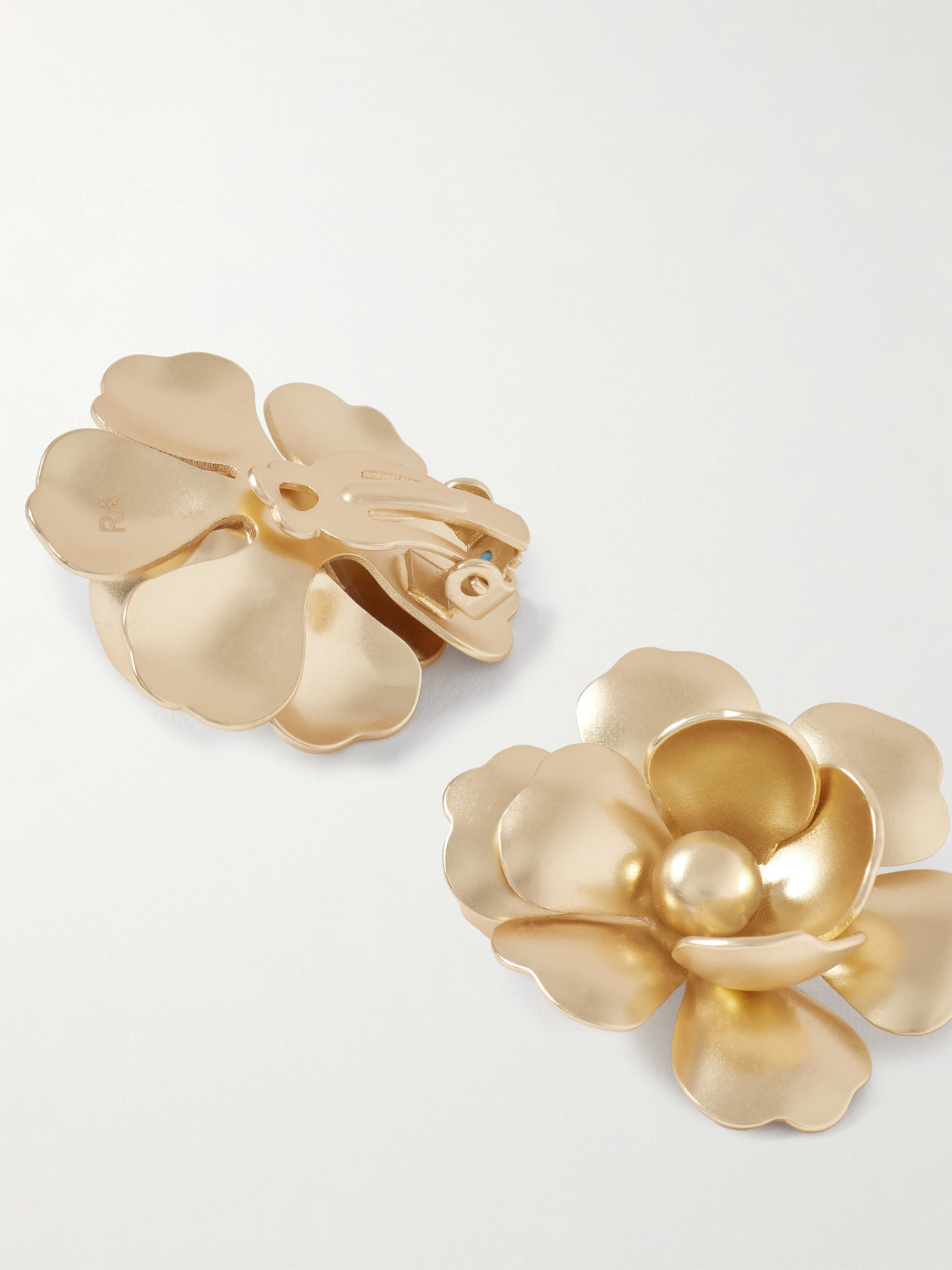 Roxanne Assoulin The Flower Gold-tone Clip Earrings In Gold