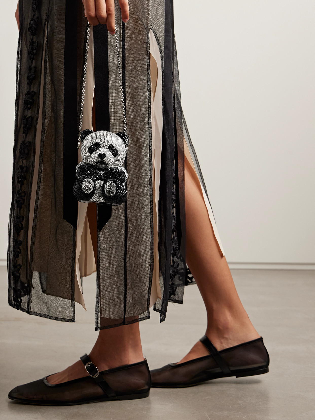 Judith Leiber Teddy Bear Ling Crystal-embellished Silver-tone Clutch In Black