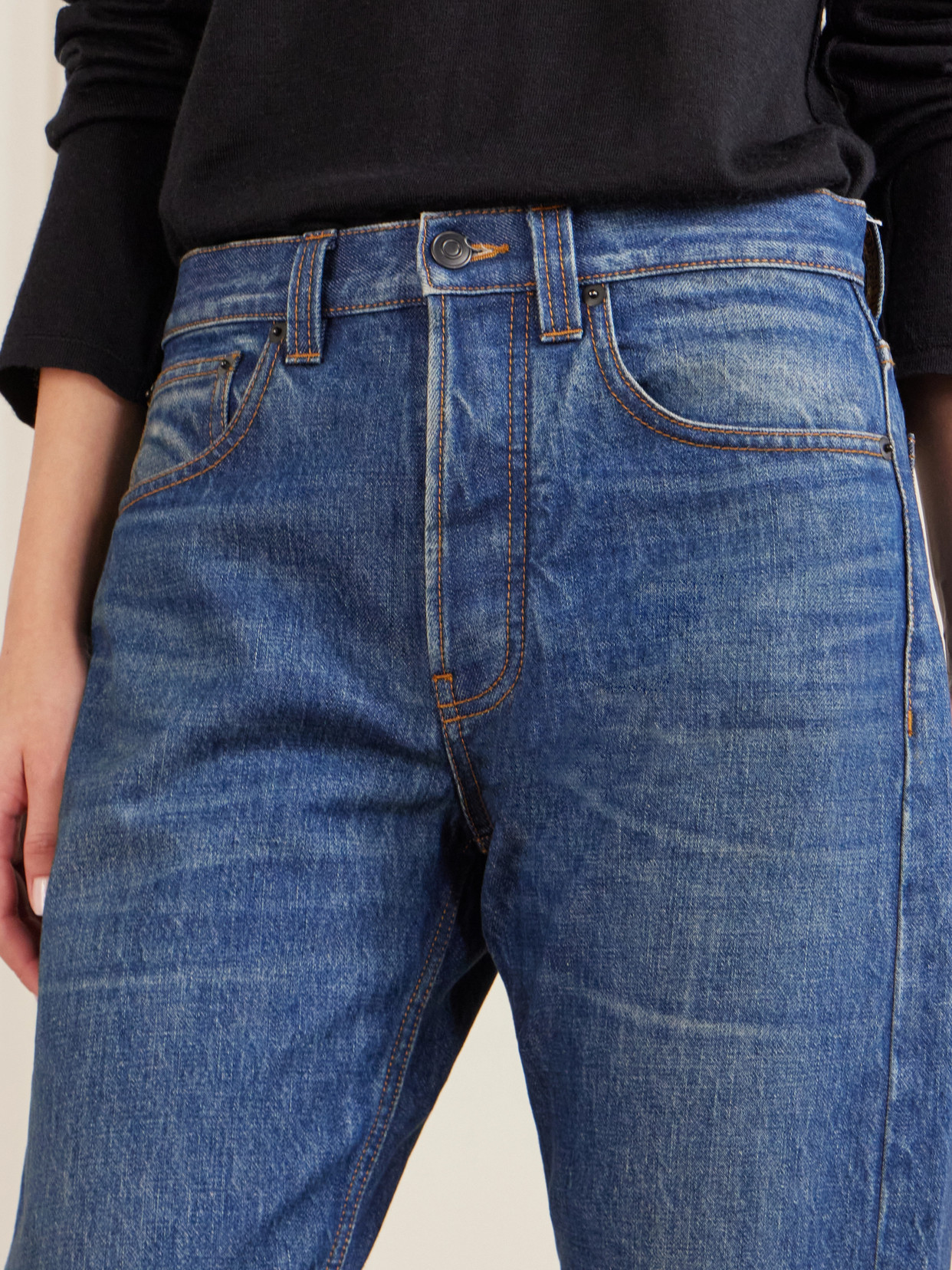 Daciana Mid-Rise Striaight-Leg Jeans