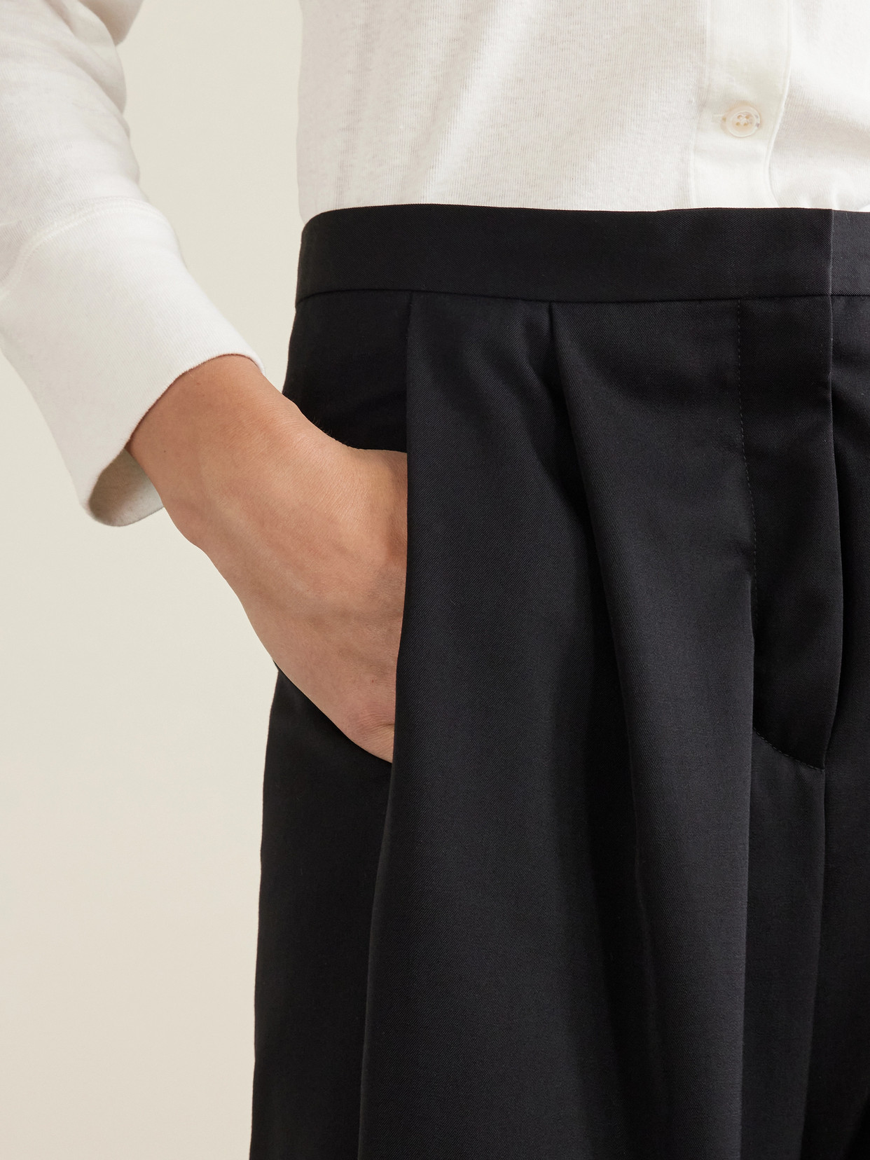 Kalyan Pleated Shorts